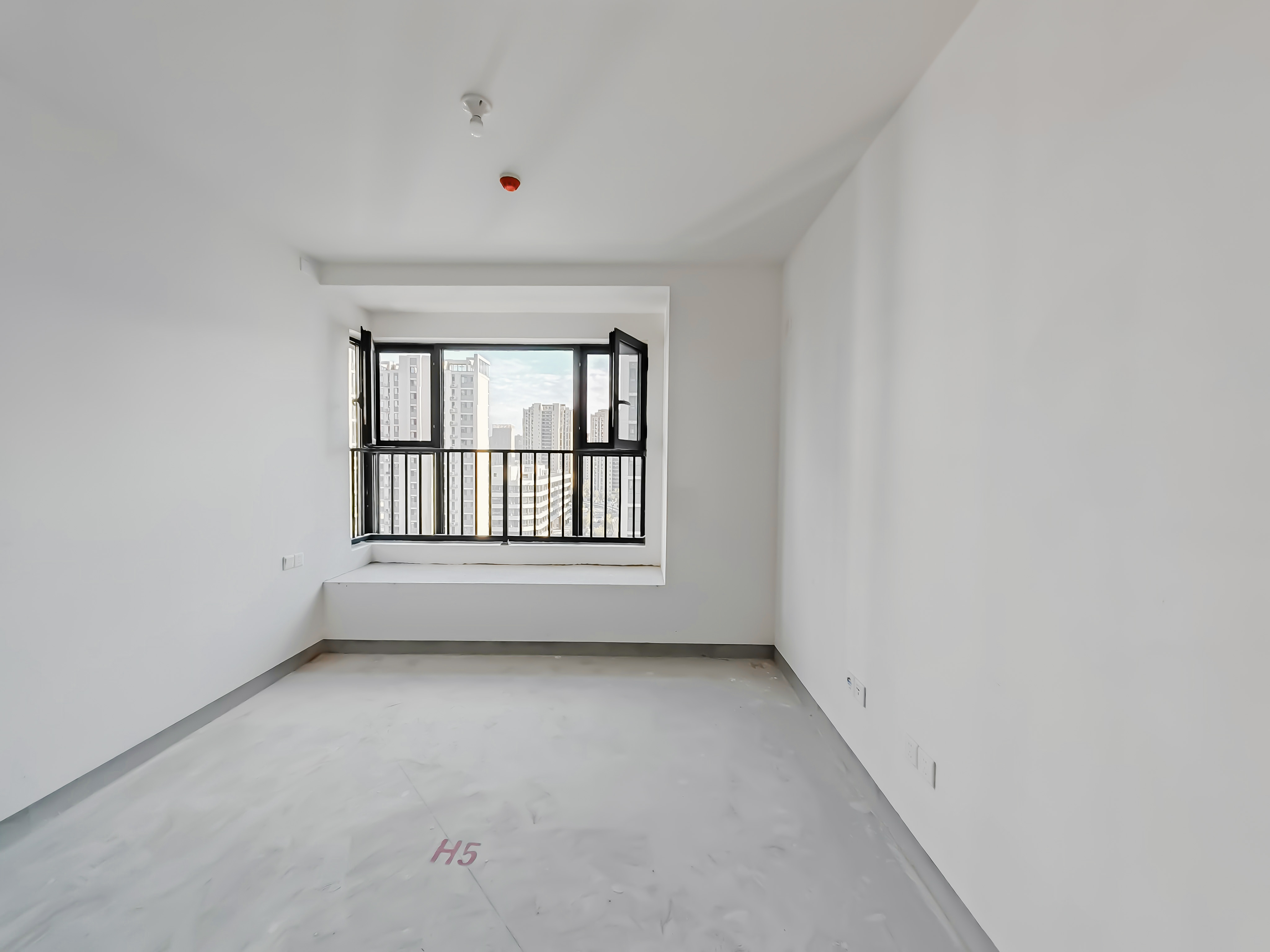 中建蔚蓝之城山茶园