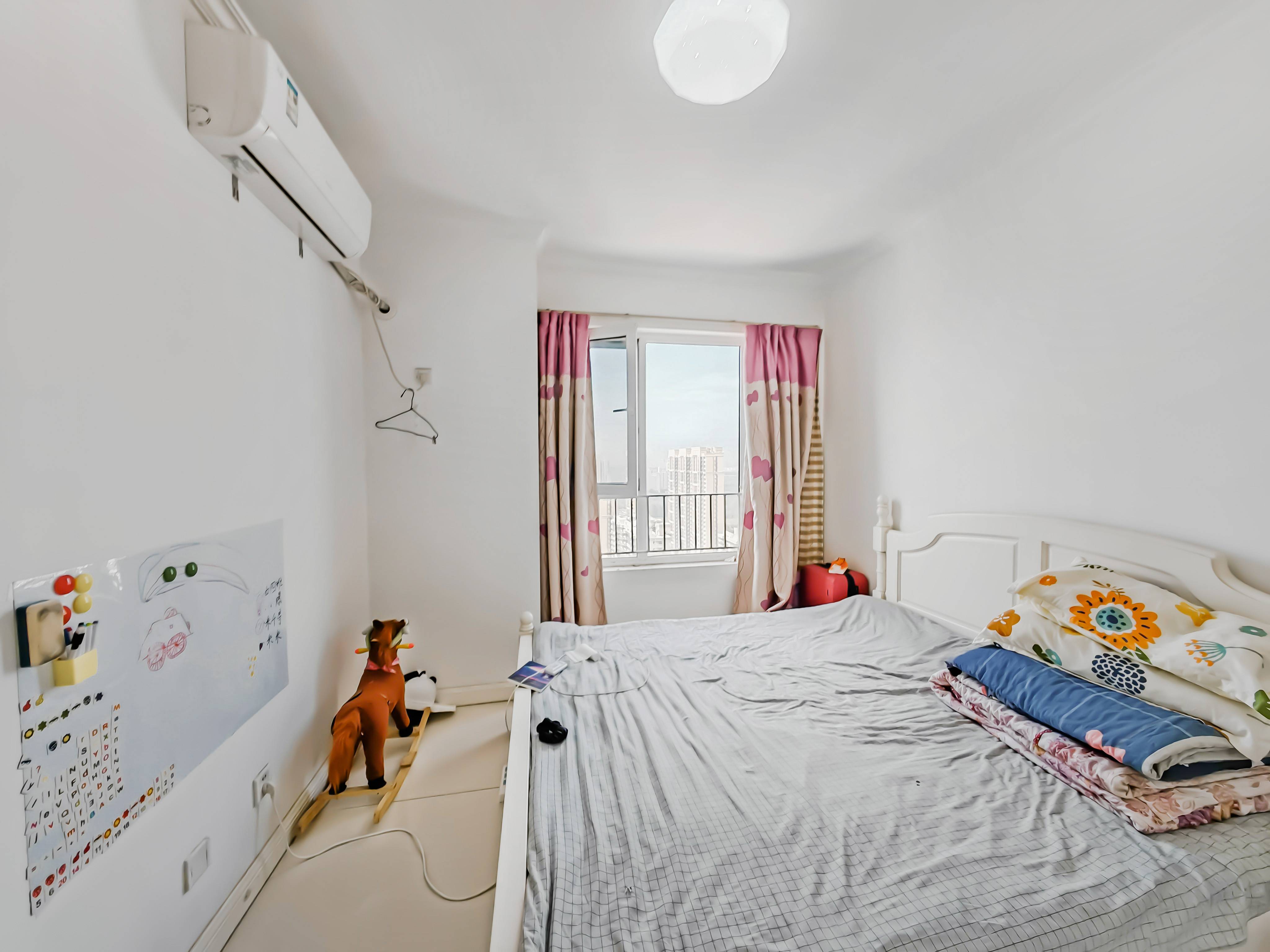 天鸿万象新天哈佛郡