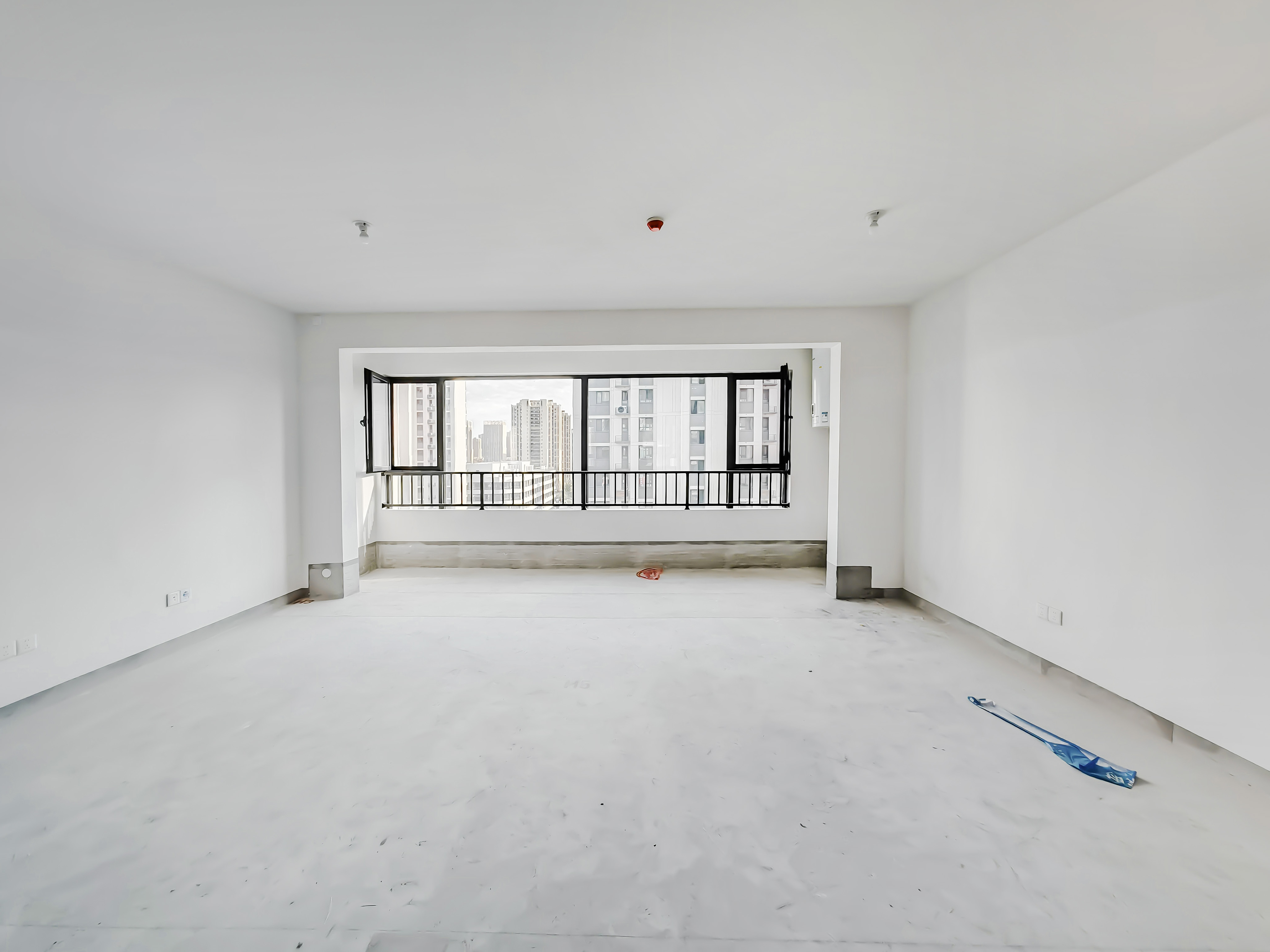  中建蔚蓝之城山茶园 南北