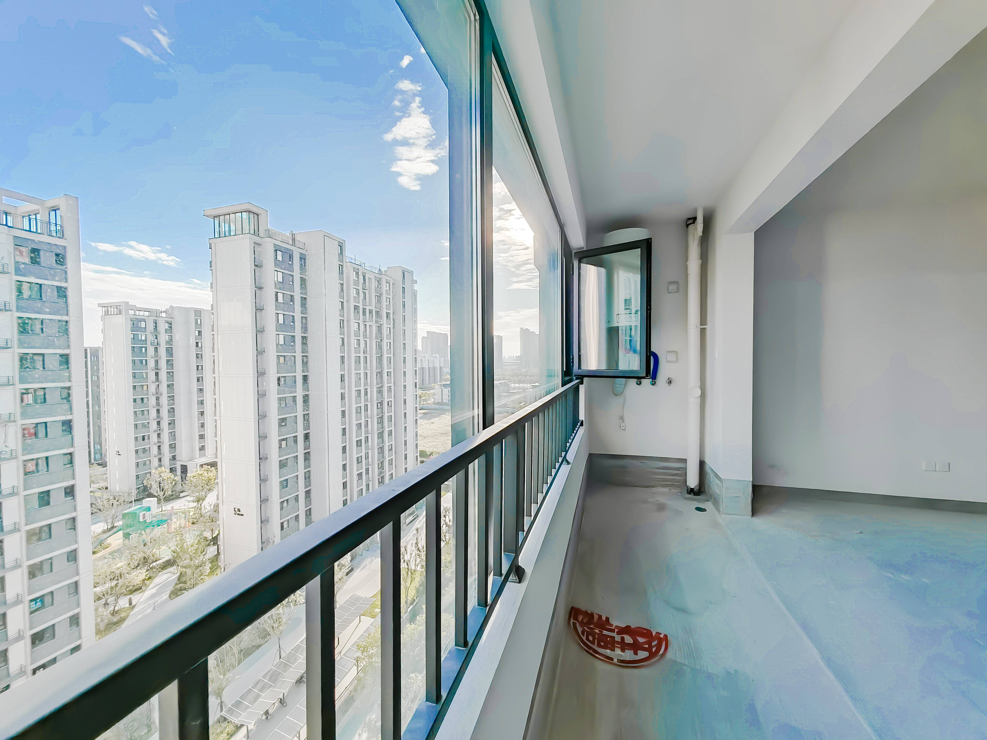 中建蔚蓝之城山茶园