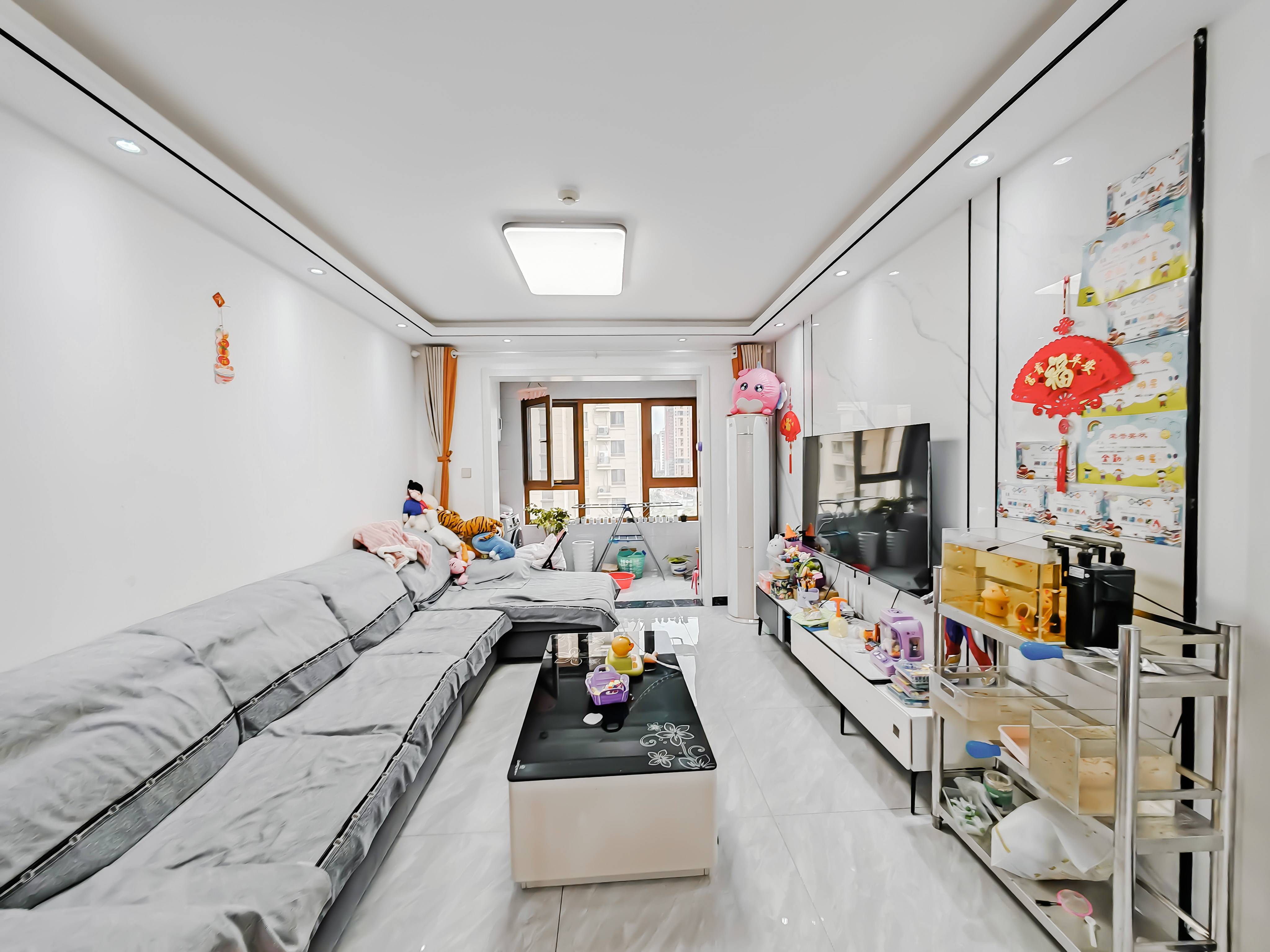 天鸿万象新天公园大道