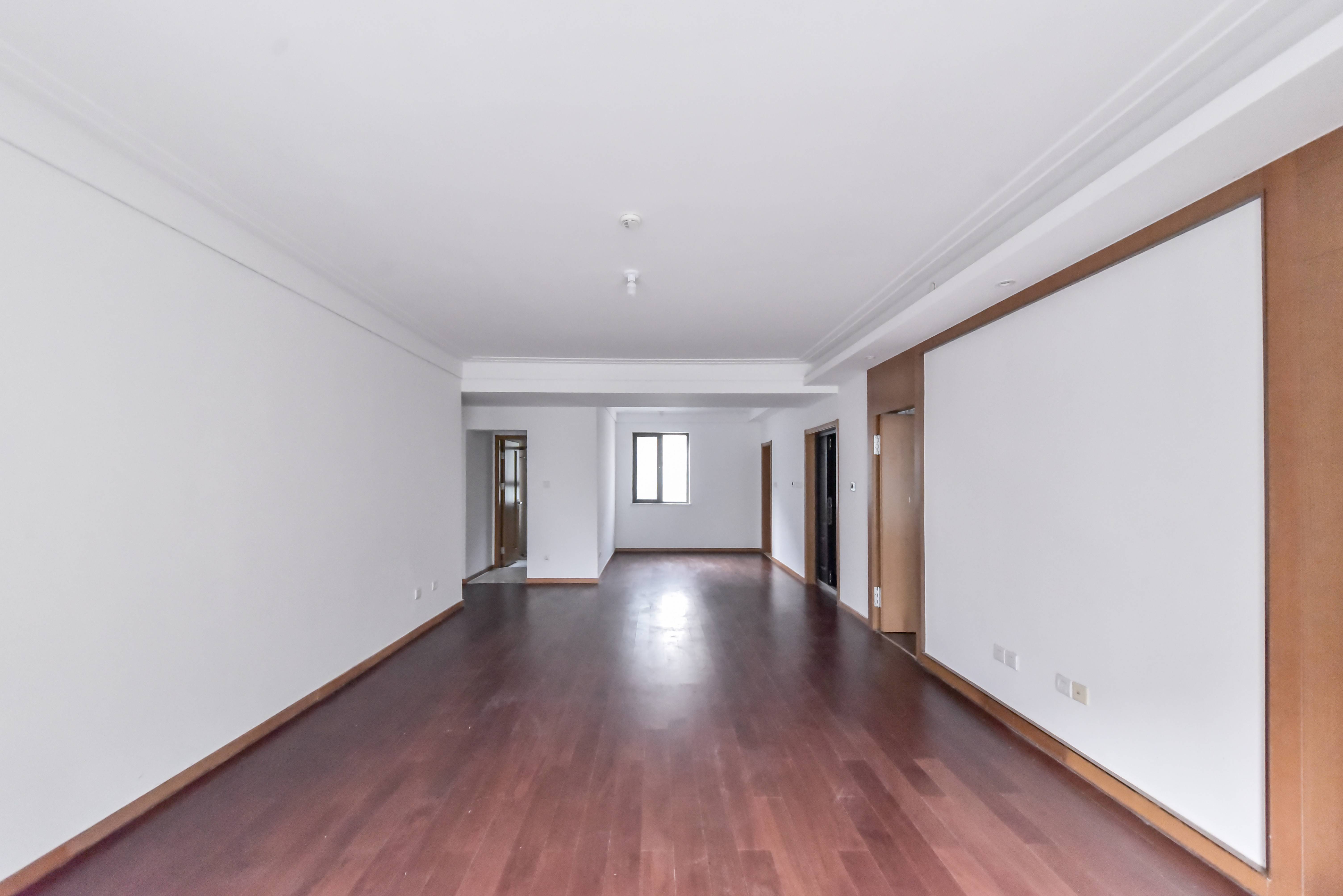  中新锦绣天地 南北