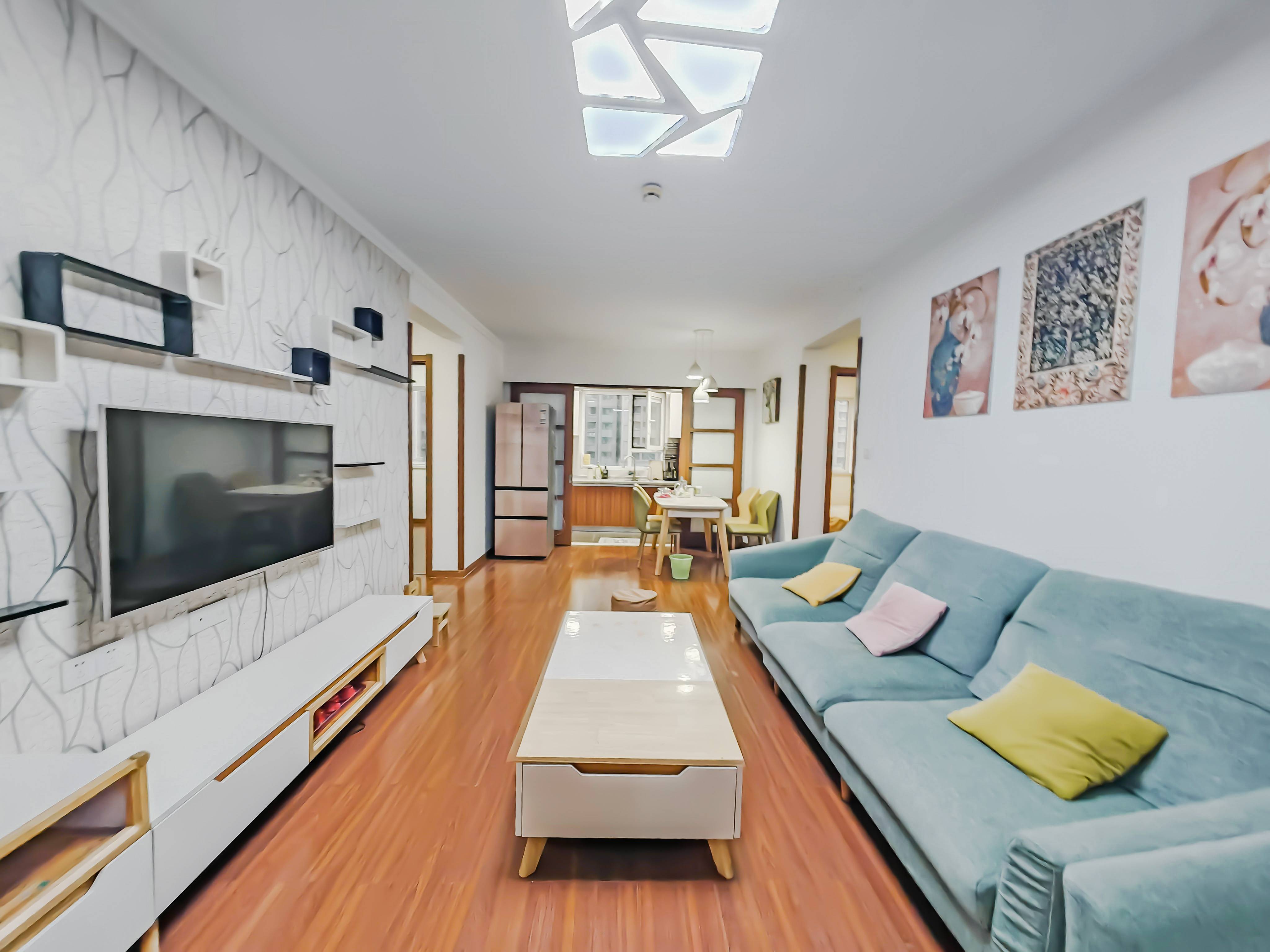  万科新里程 南北