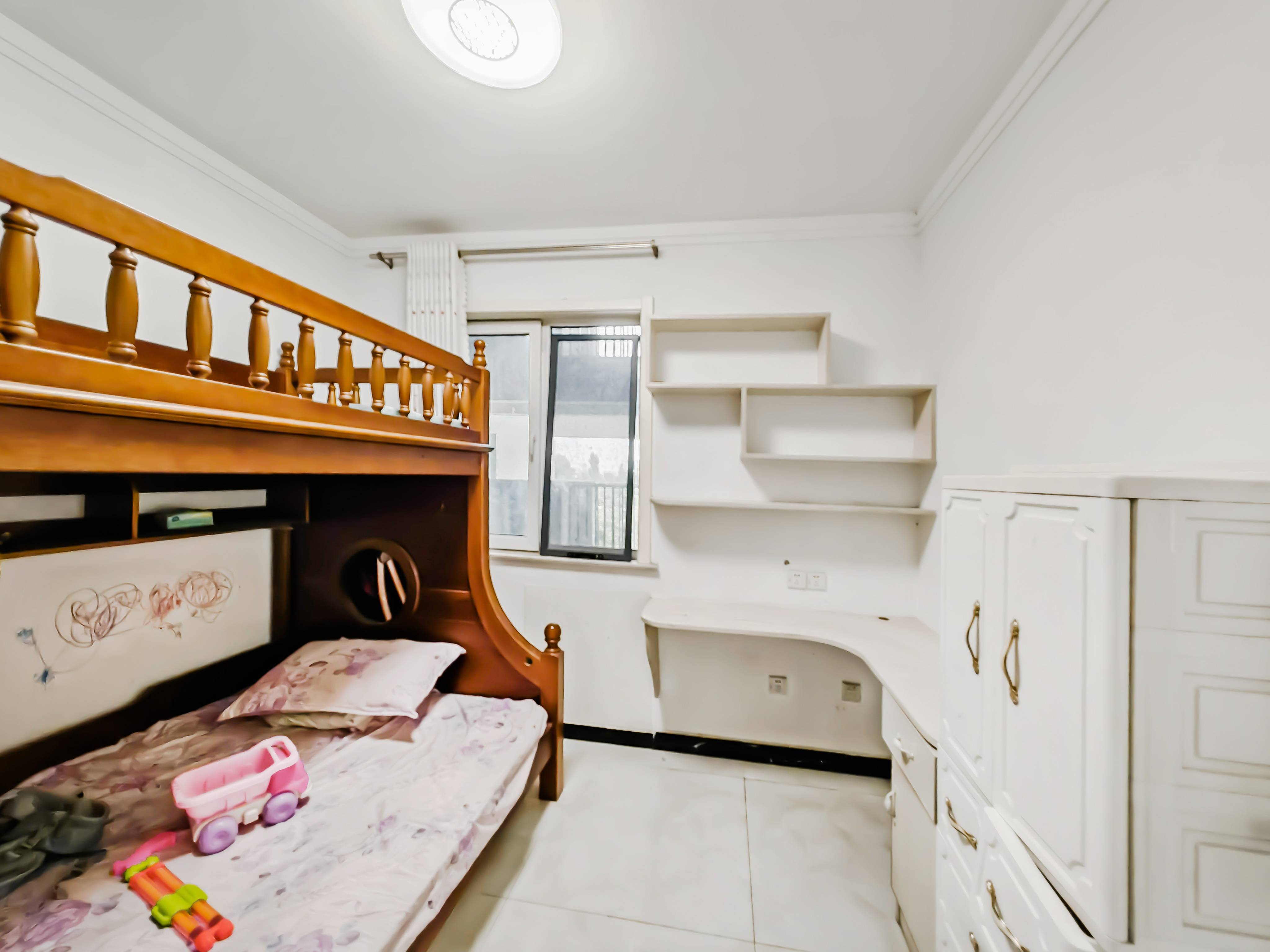 天鸿万象新天哈佛郡