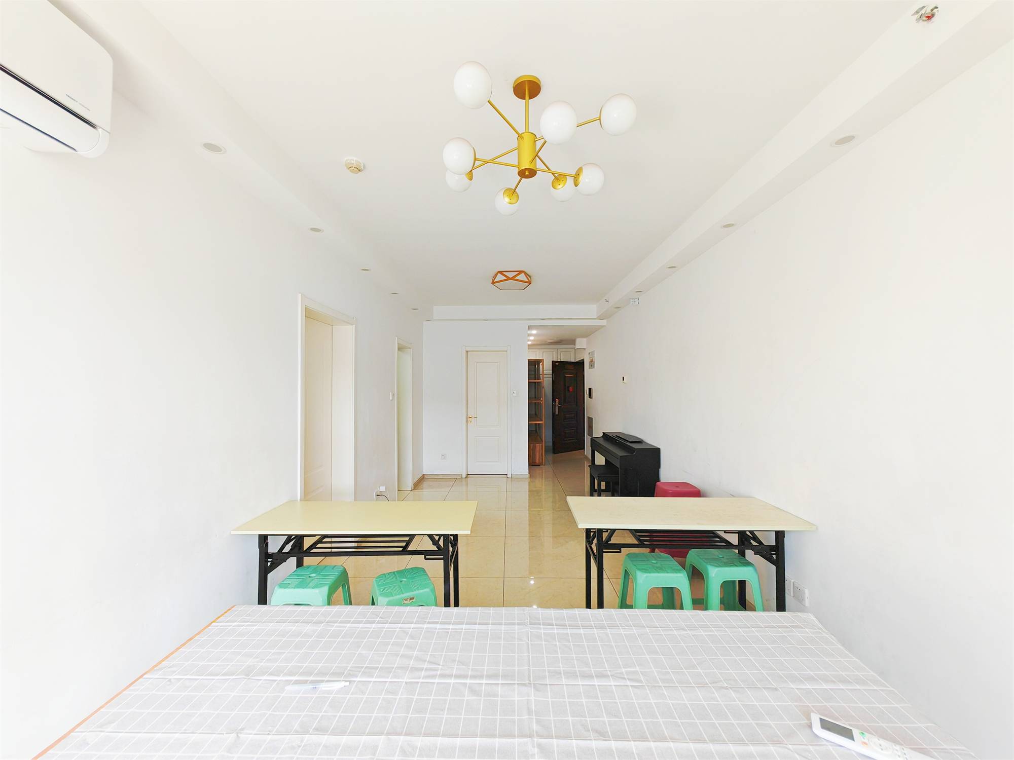  鲁能领秀城e中心 南北