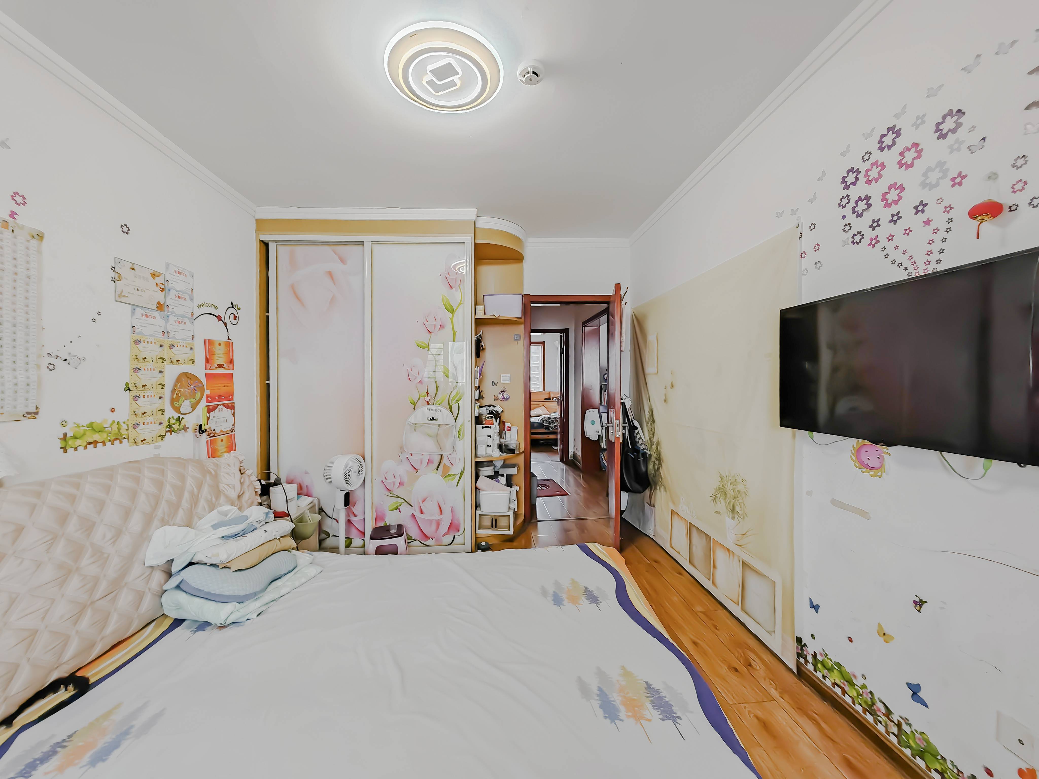 天鸿万象新天四区