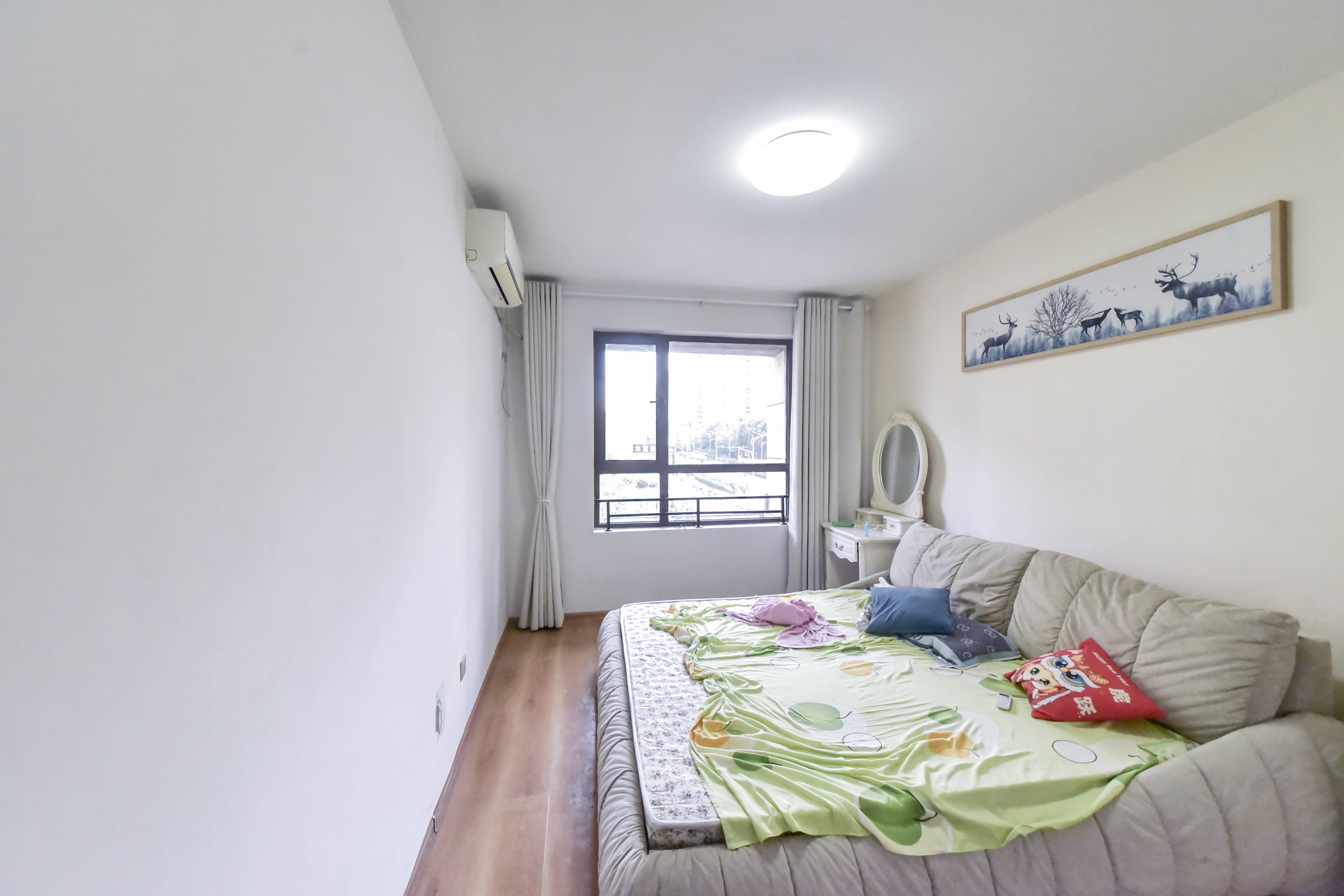 鲁邦奥林逸城东区