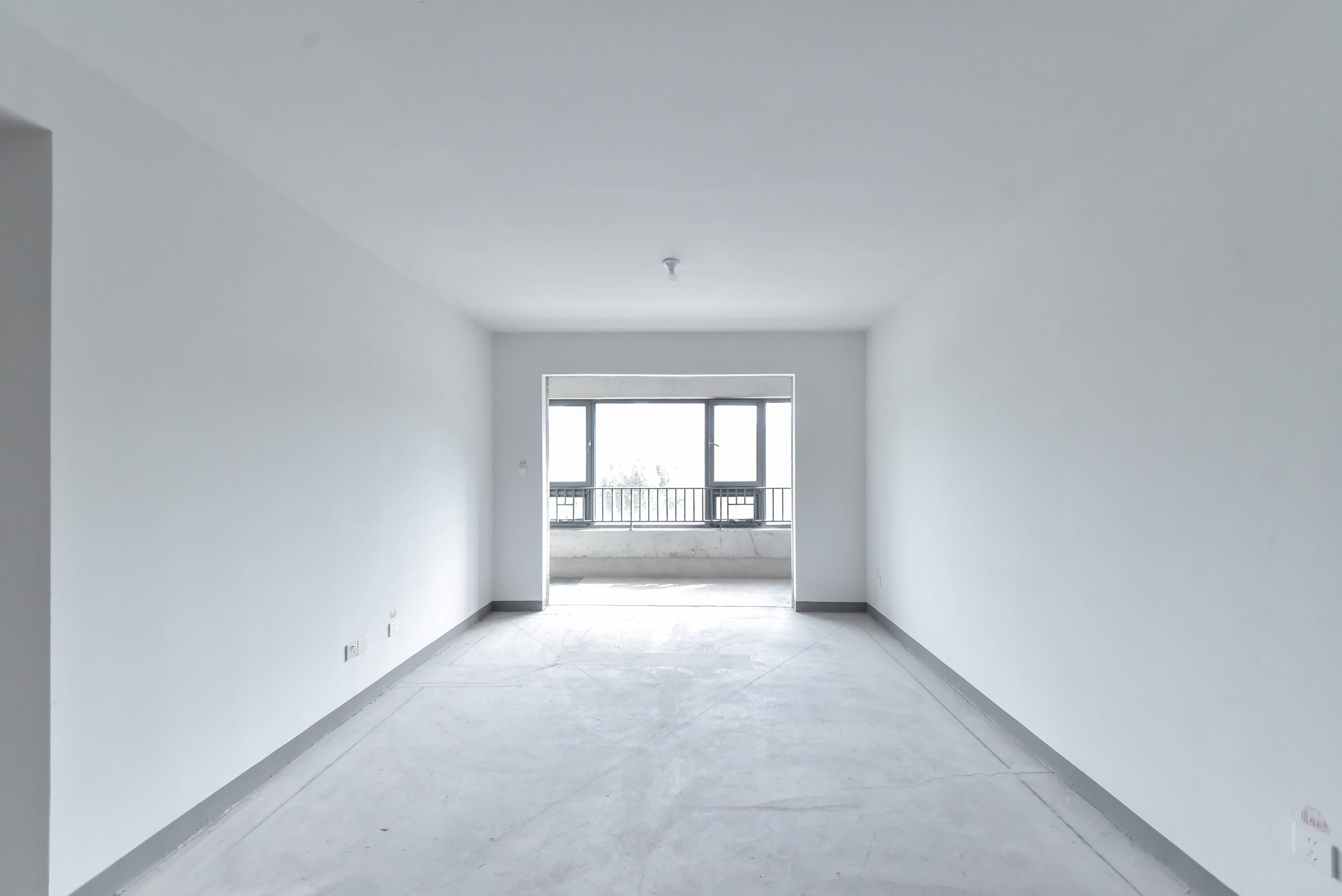  绿城春来风华 南北