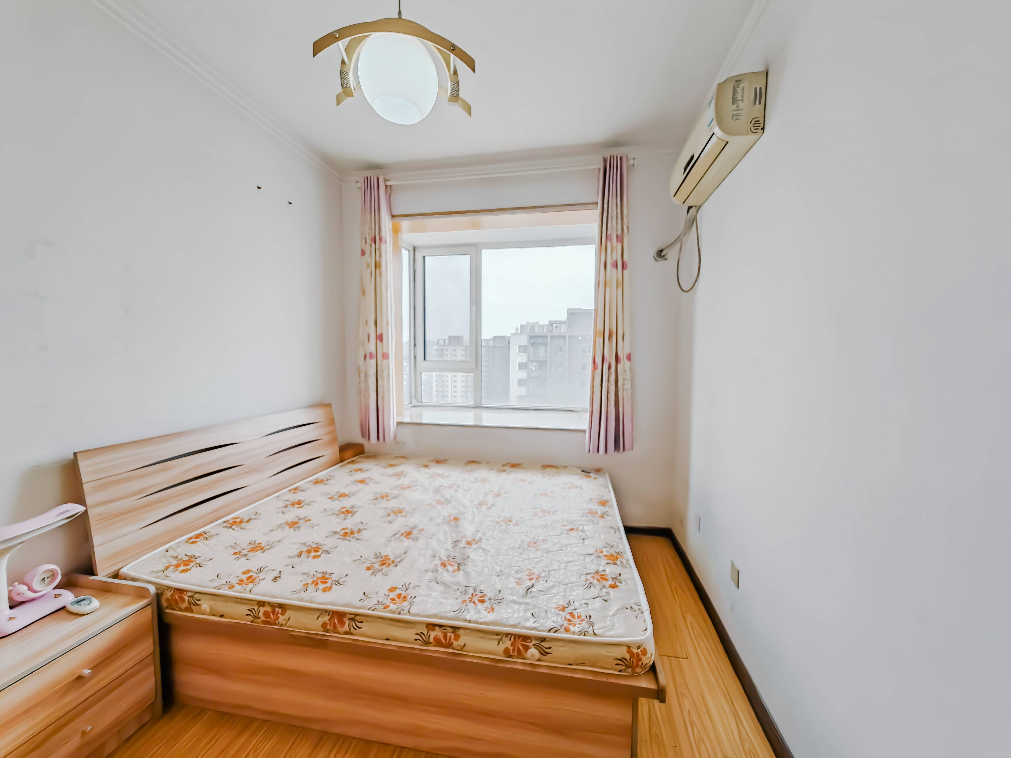 天鸿万象新天三区