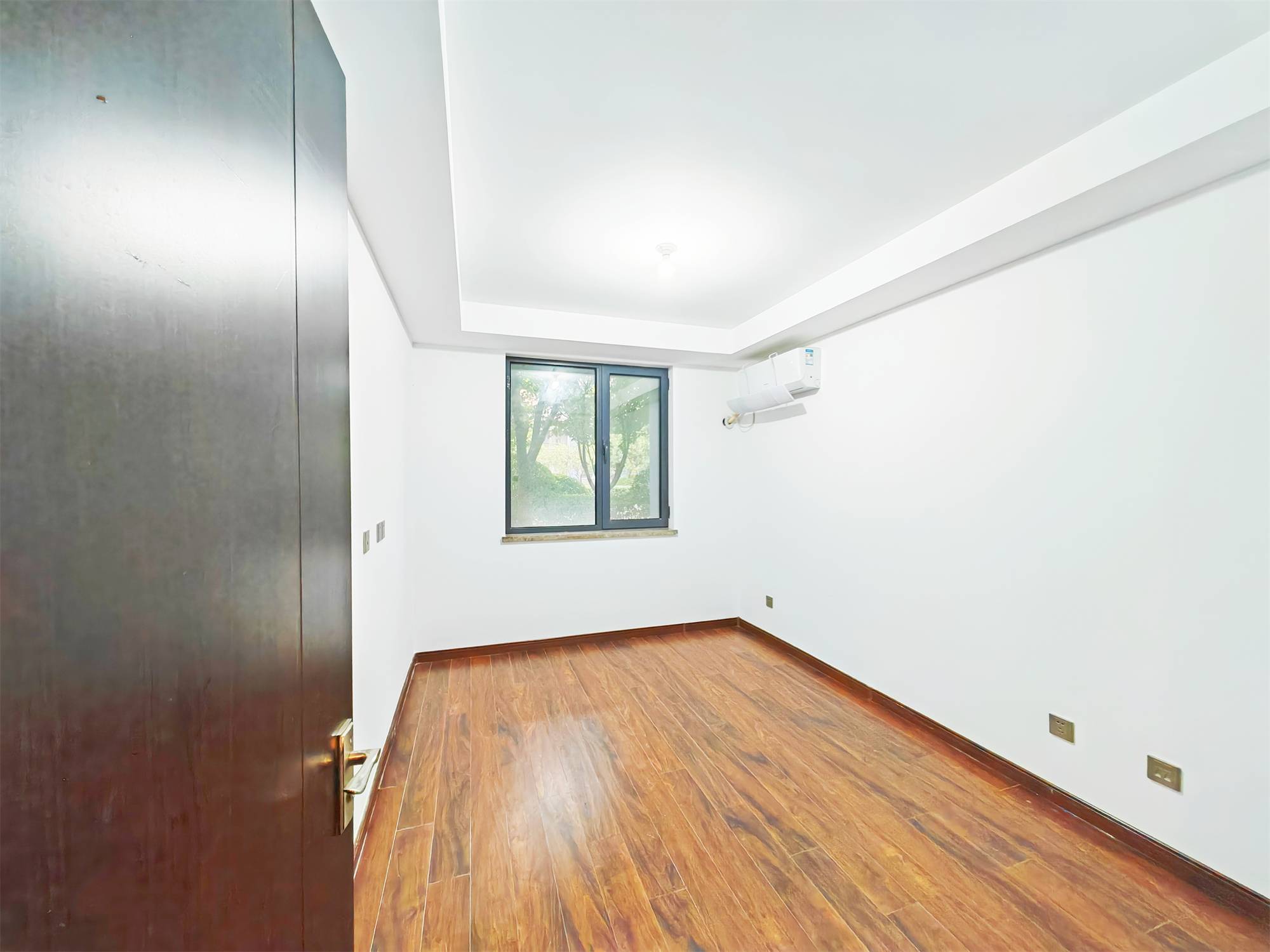 鲁能领秀城公园世家