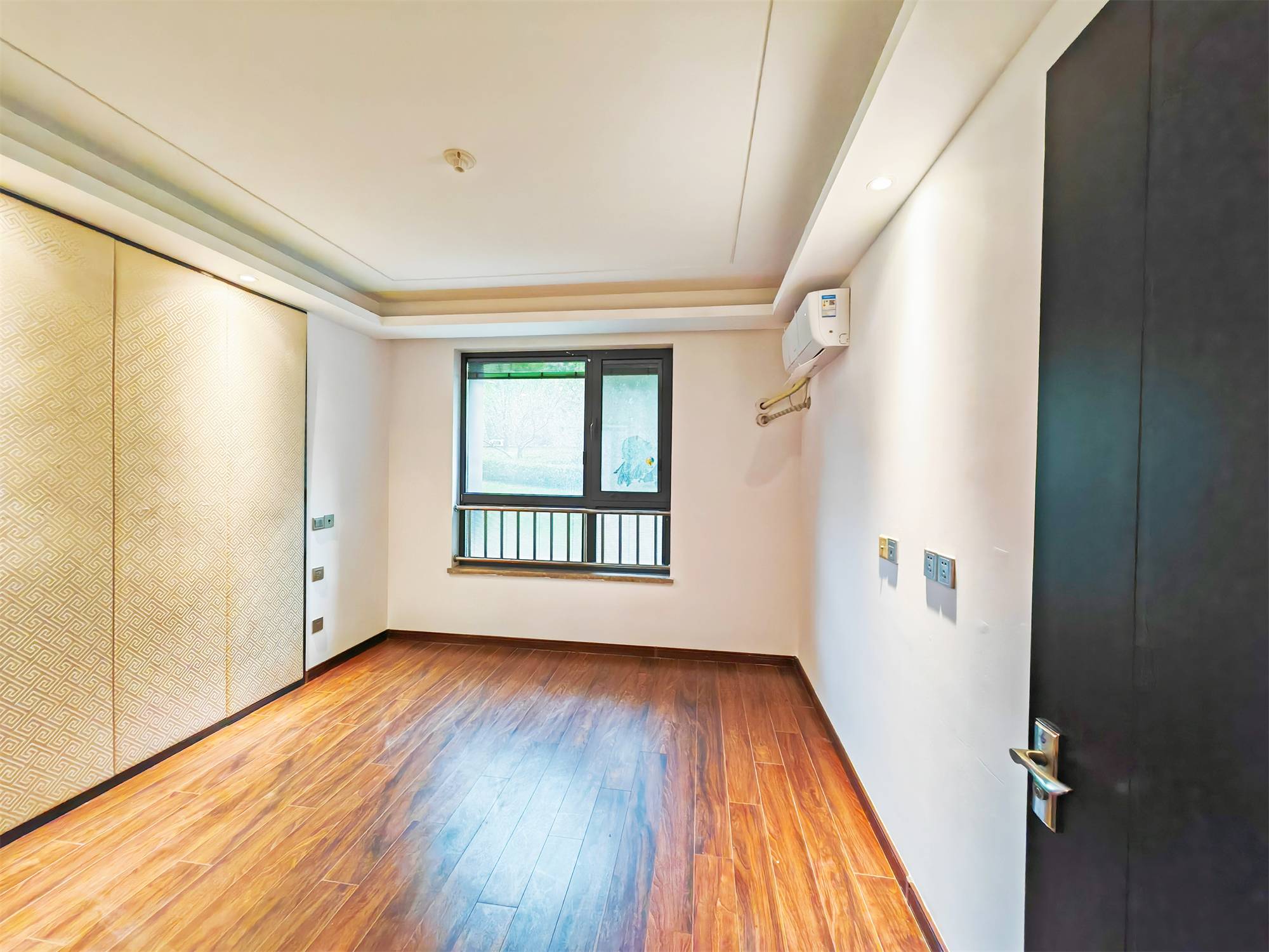 鲁能领秀城公园世家