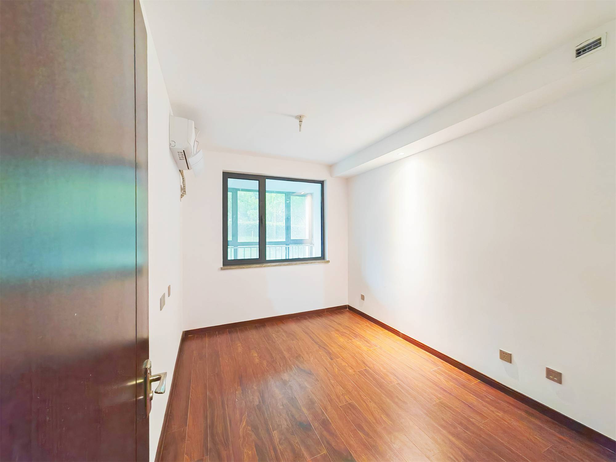 鲁能领秀城公园世家