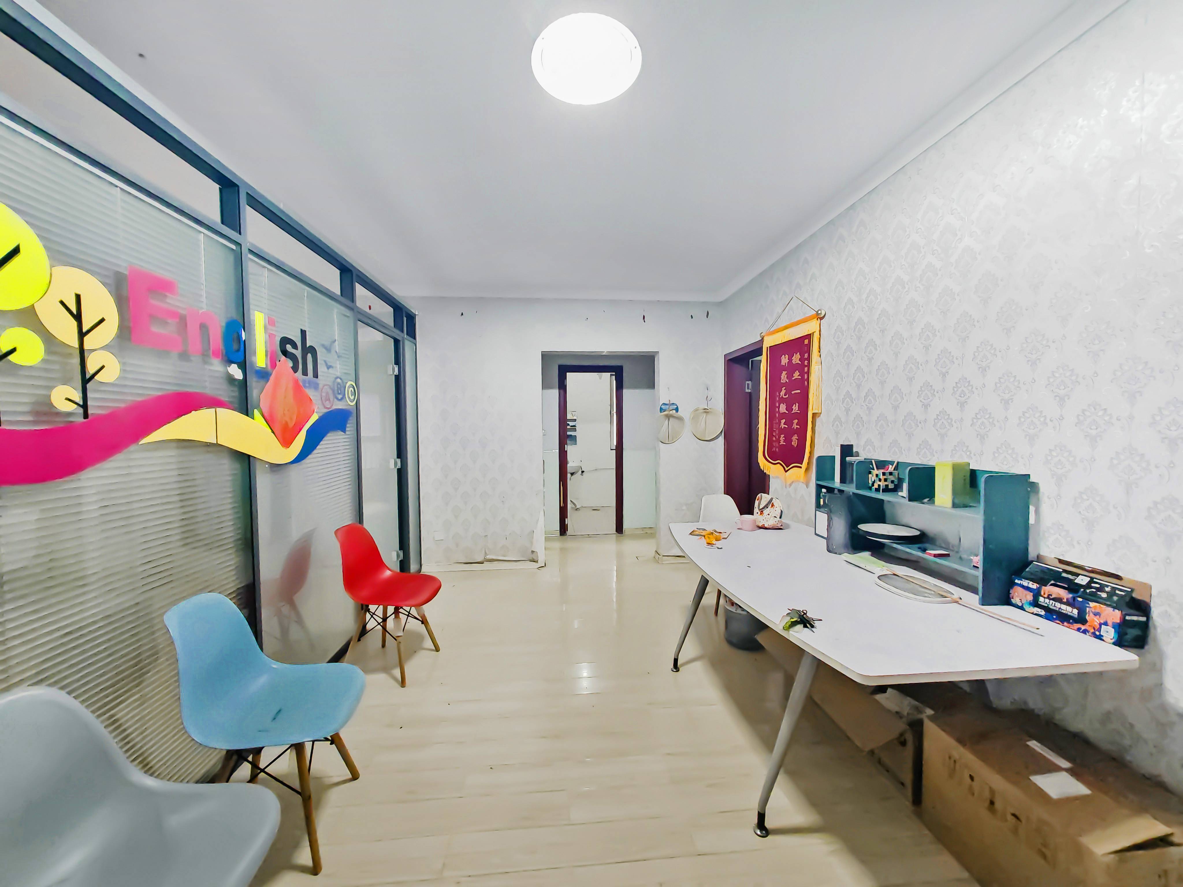 天鸿万象新天四区