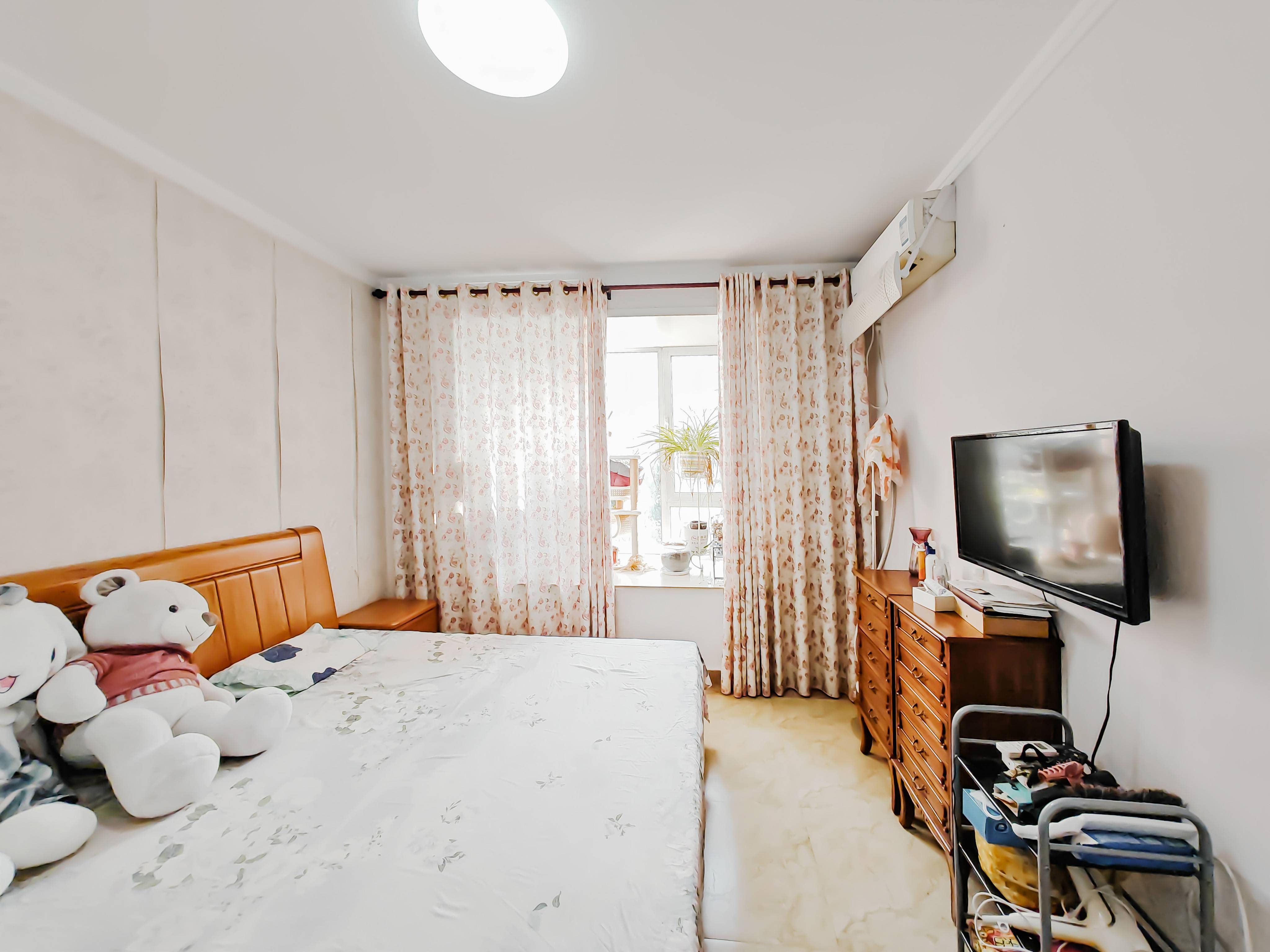 天鸿万象新天四区