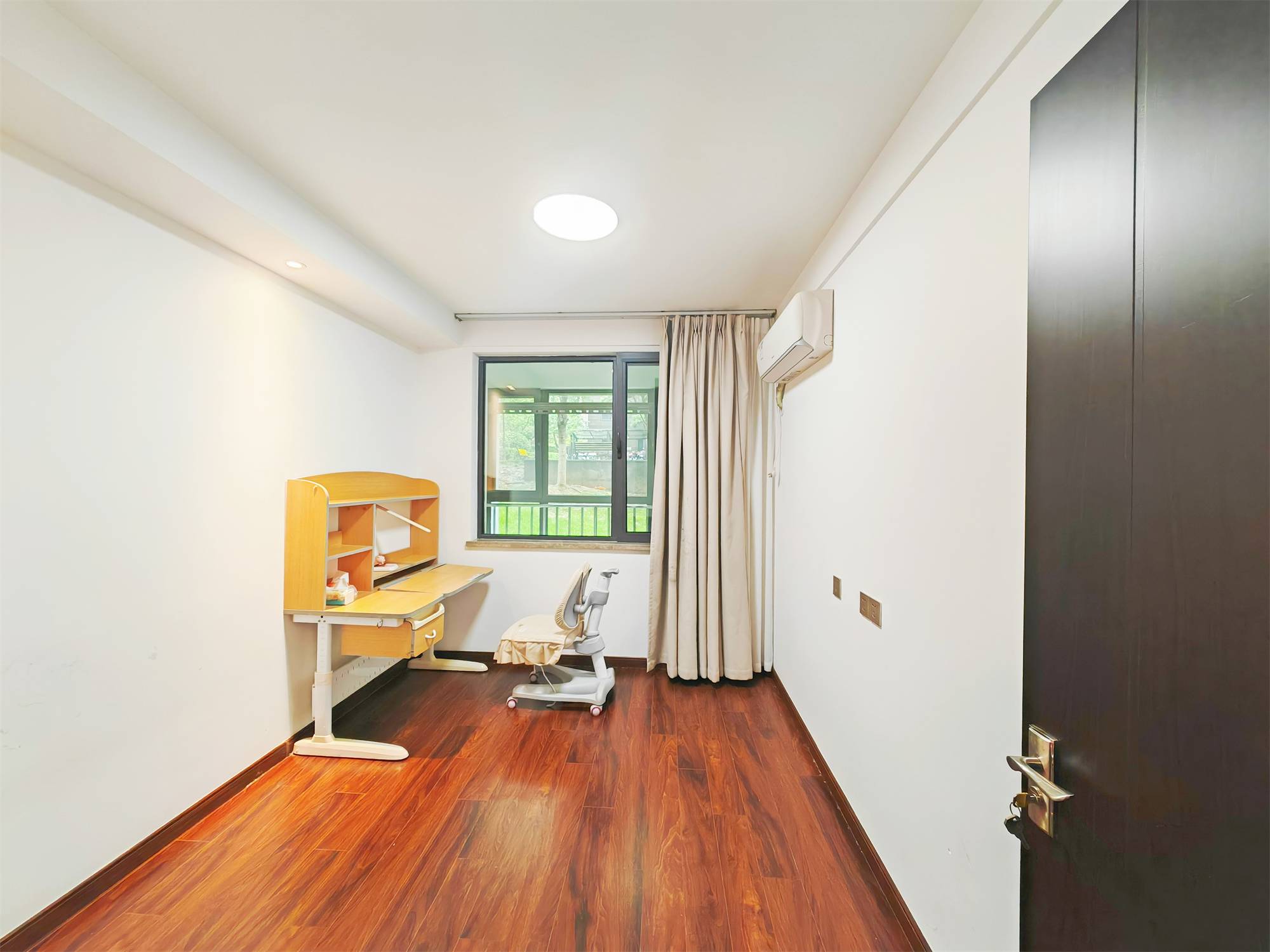 鲁能领秀城公园世家