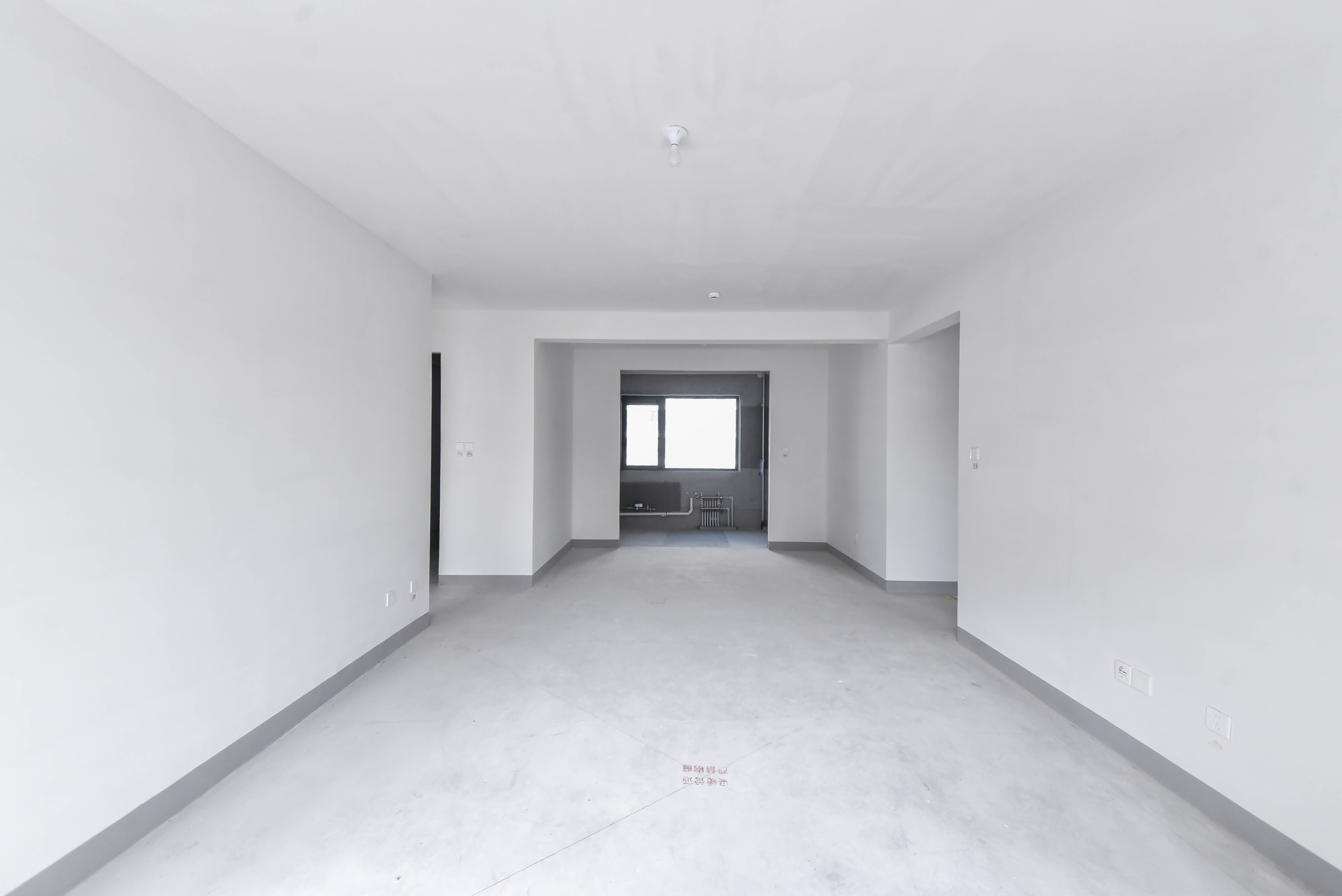  绿城春来风华 南北