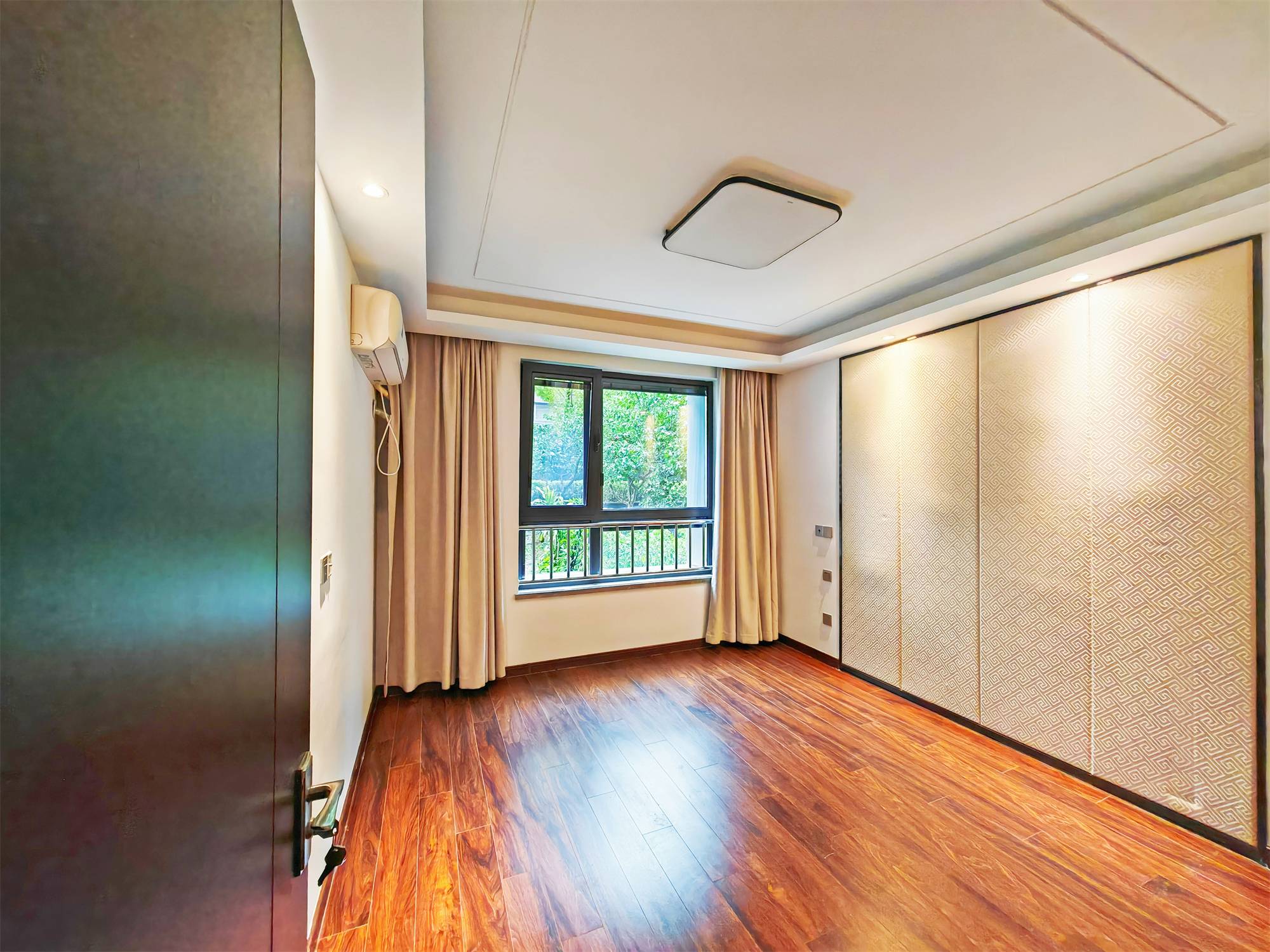 鲁能领秀城公园世家