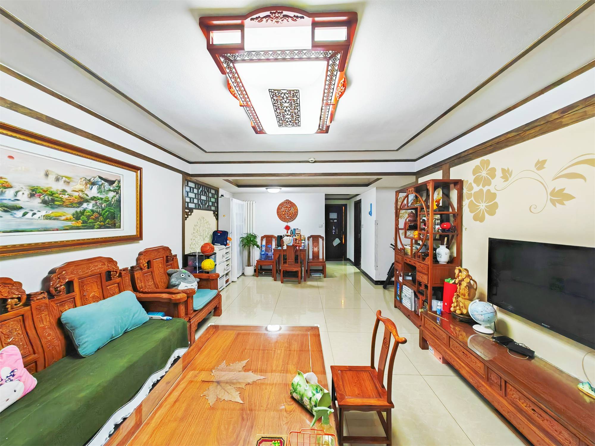  伟东新都(三区)白金瀚宫 南