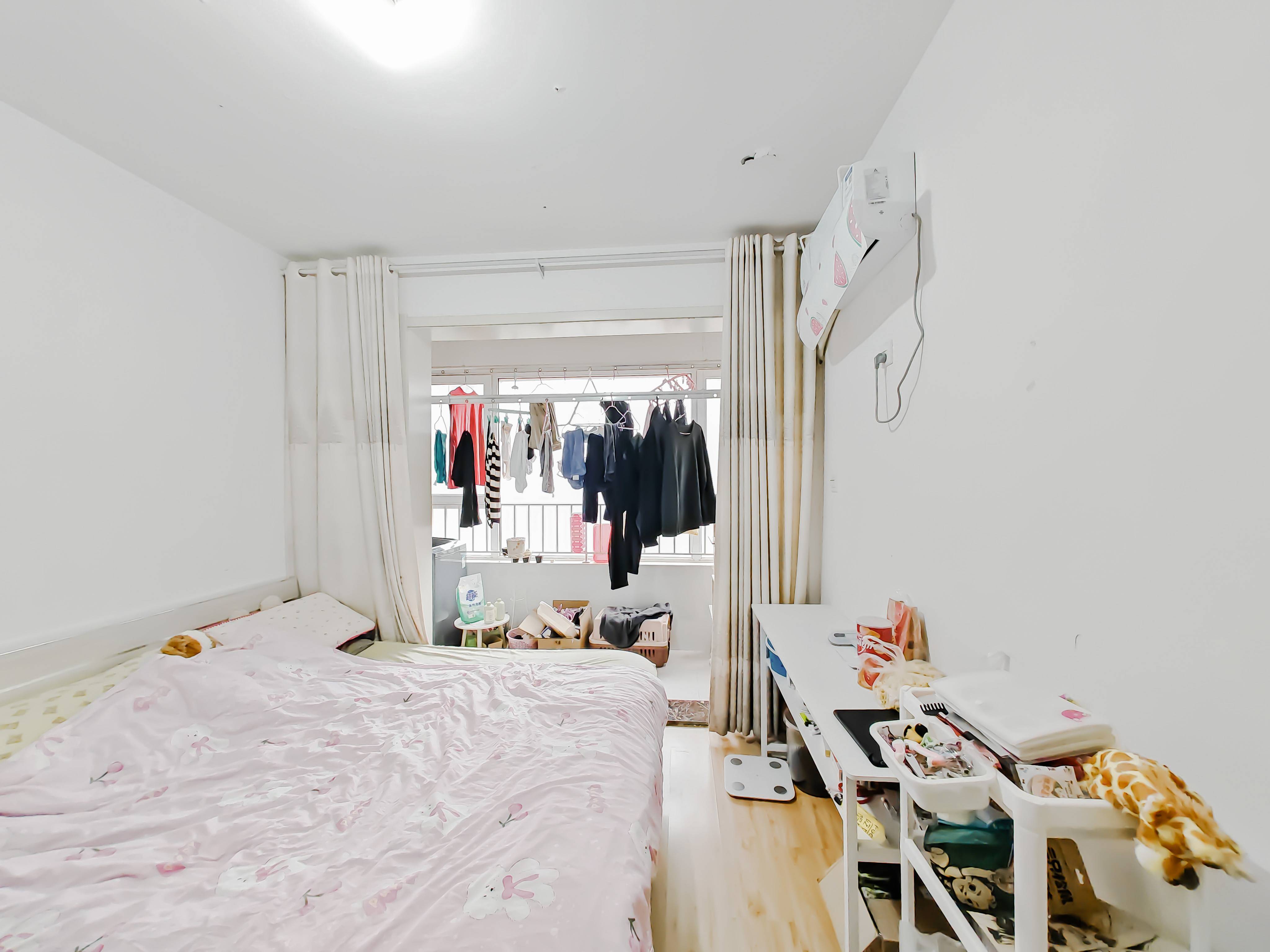 天鸿万象新天哈佛郡