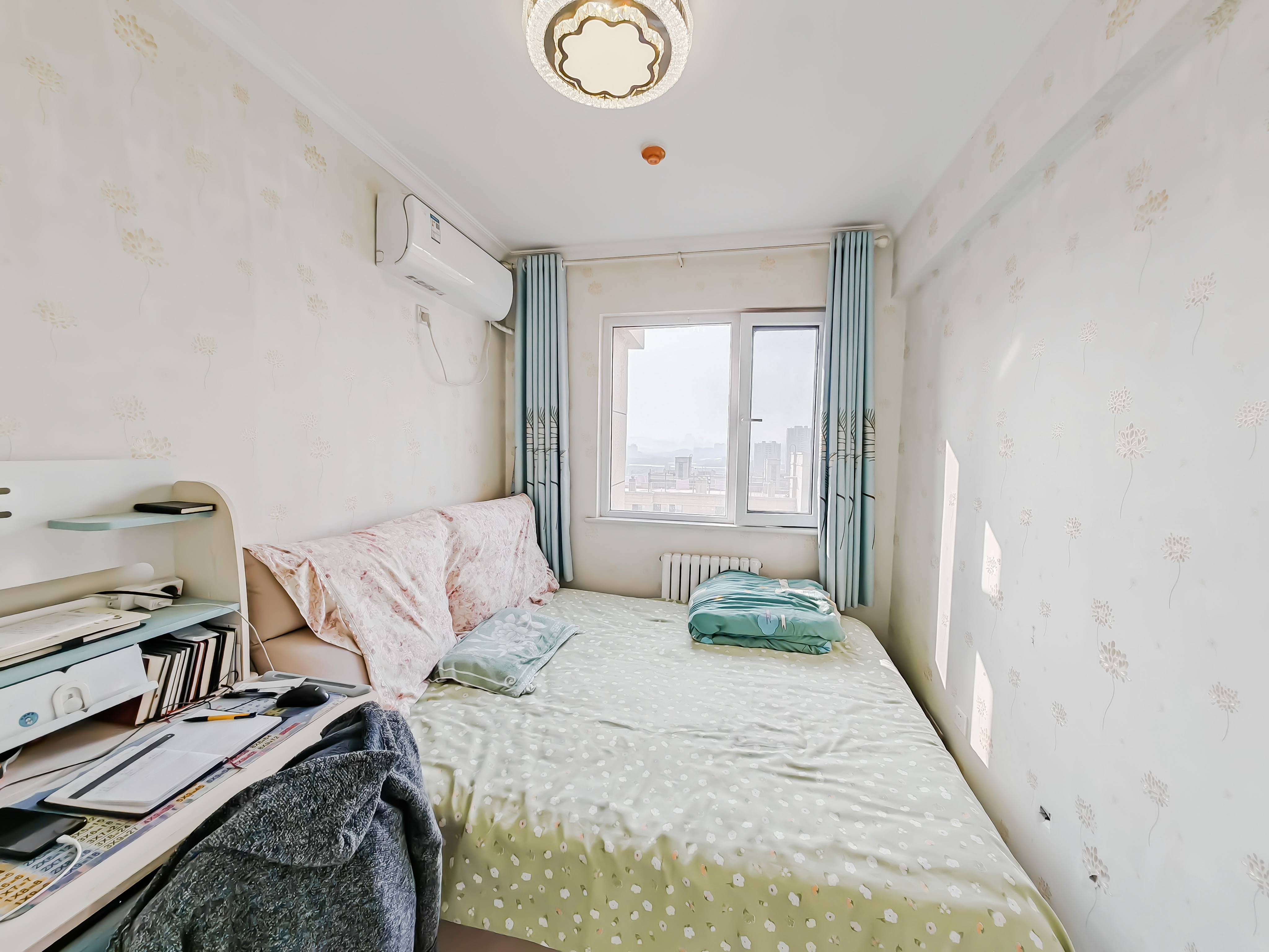 天鸿万象新天万卷府