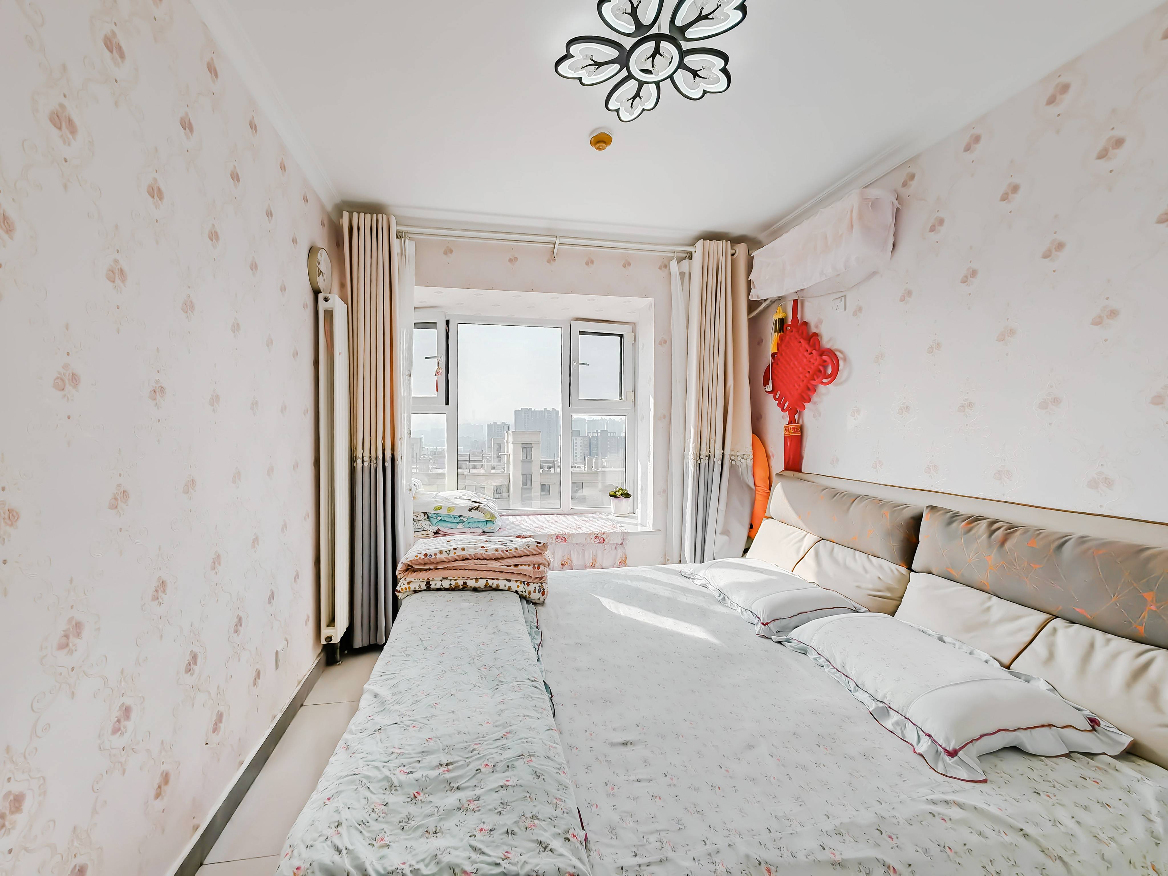 天鸿万象新天万卷府