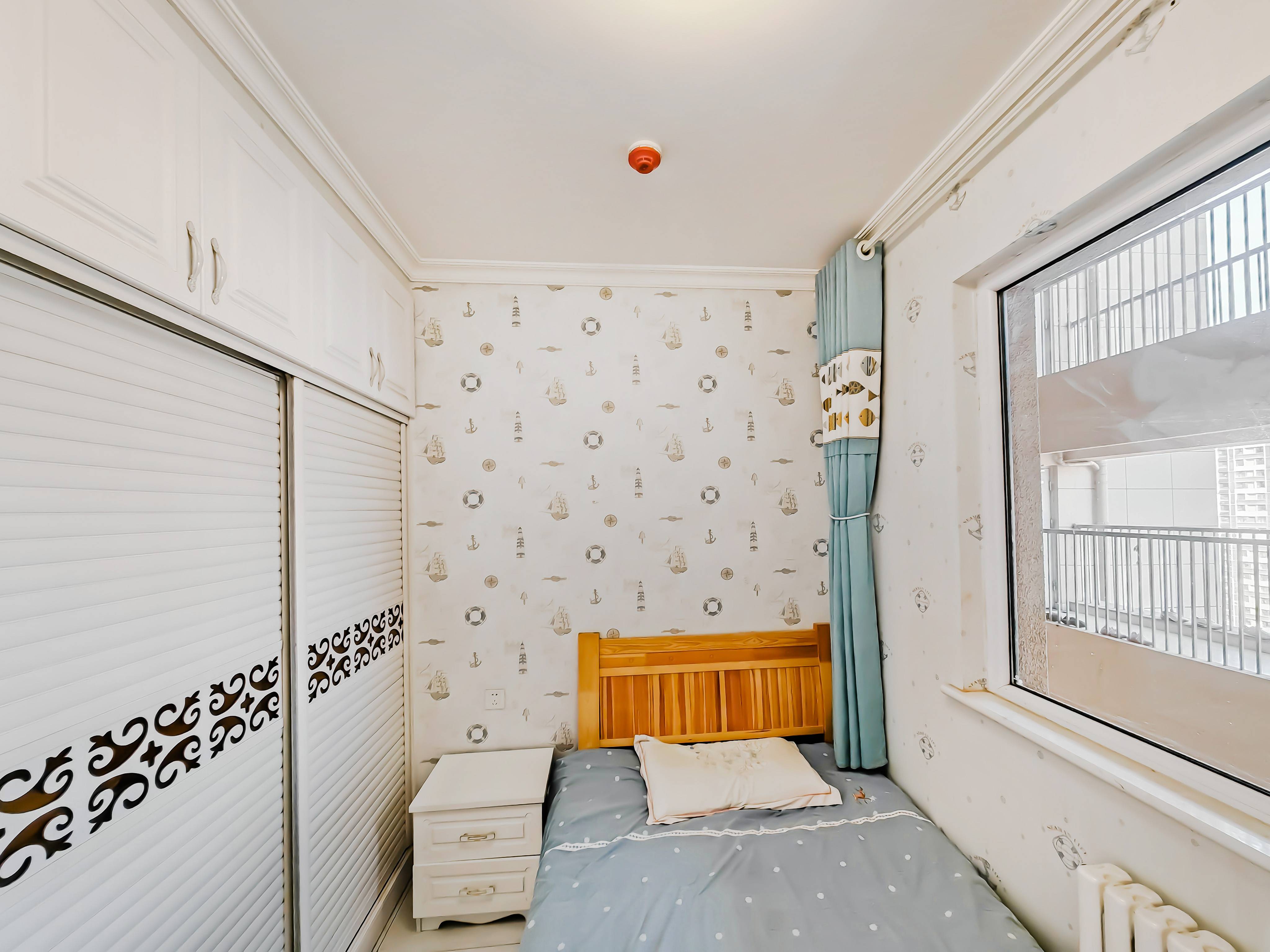 天鸿万象新天万卷府