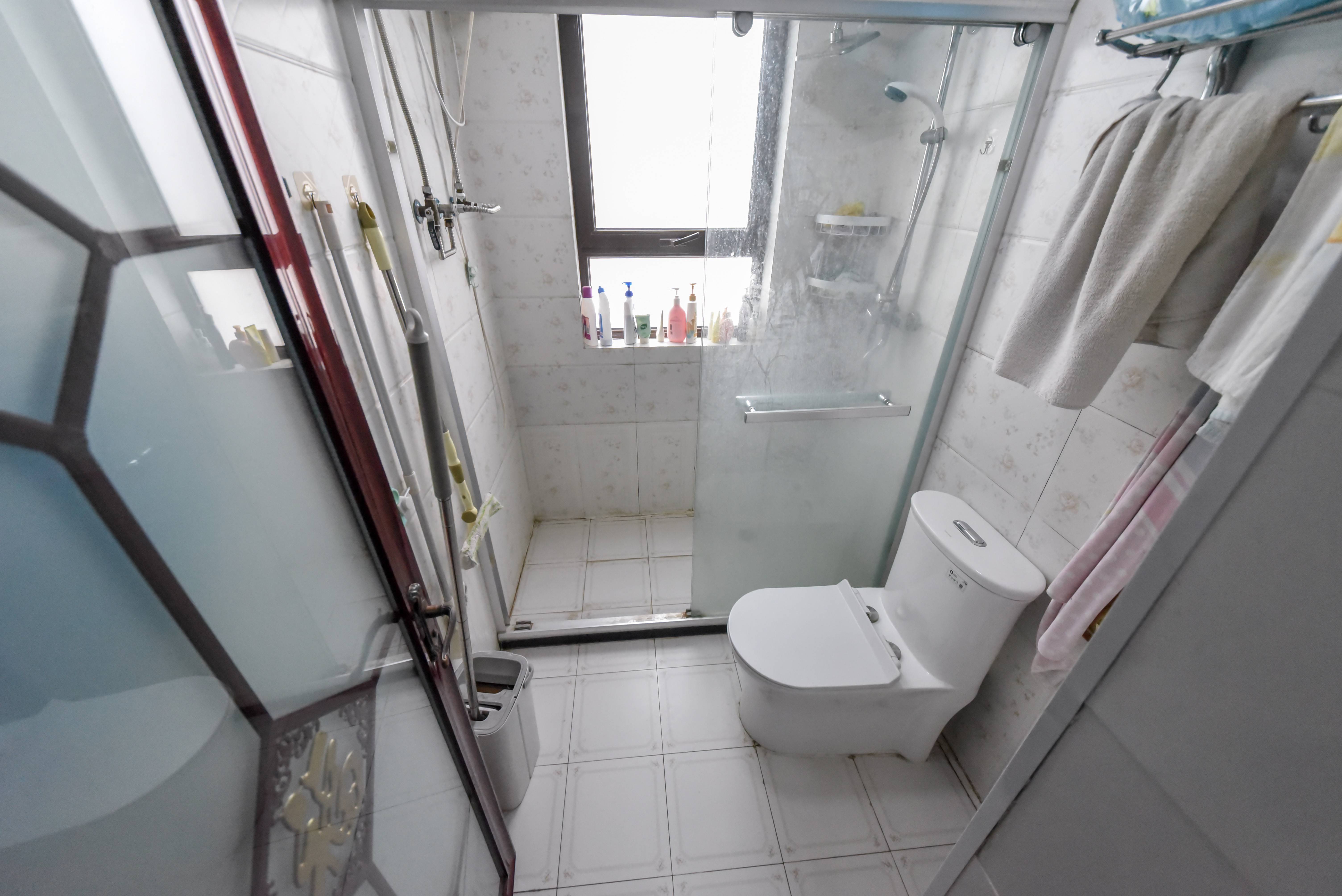 银丰唐郡荷花园