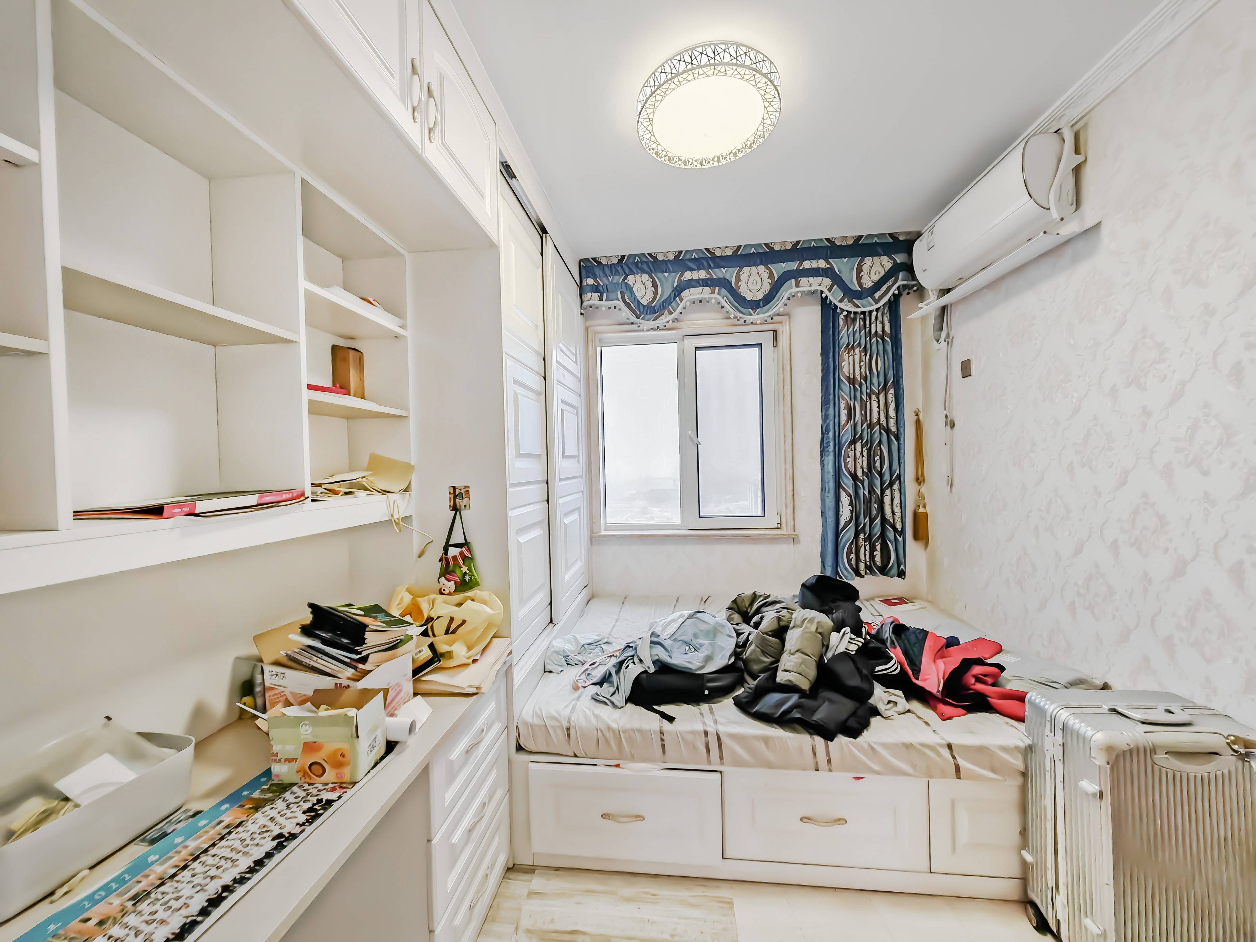 天鸿万象新天哈佛郡