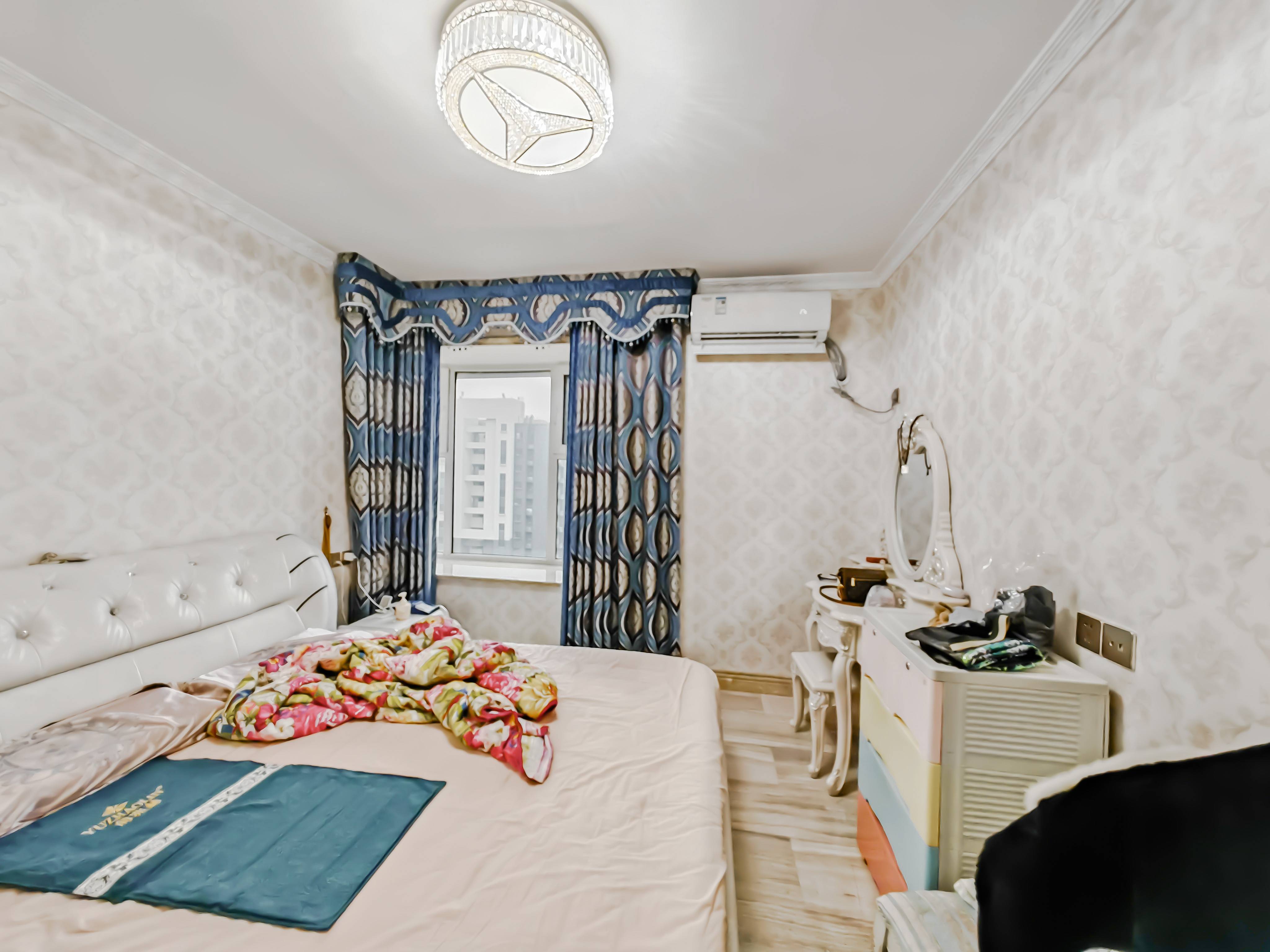 天鸿万象新天哈佛郡