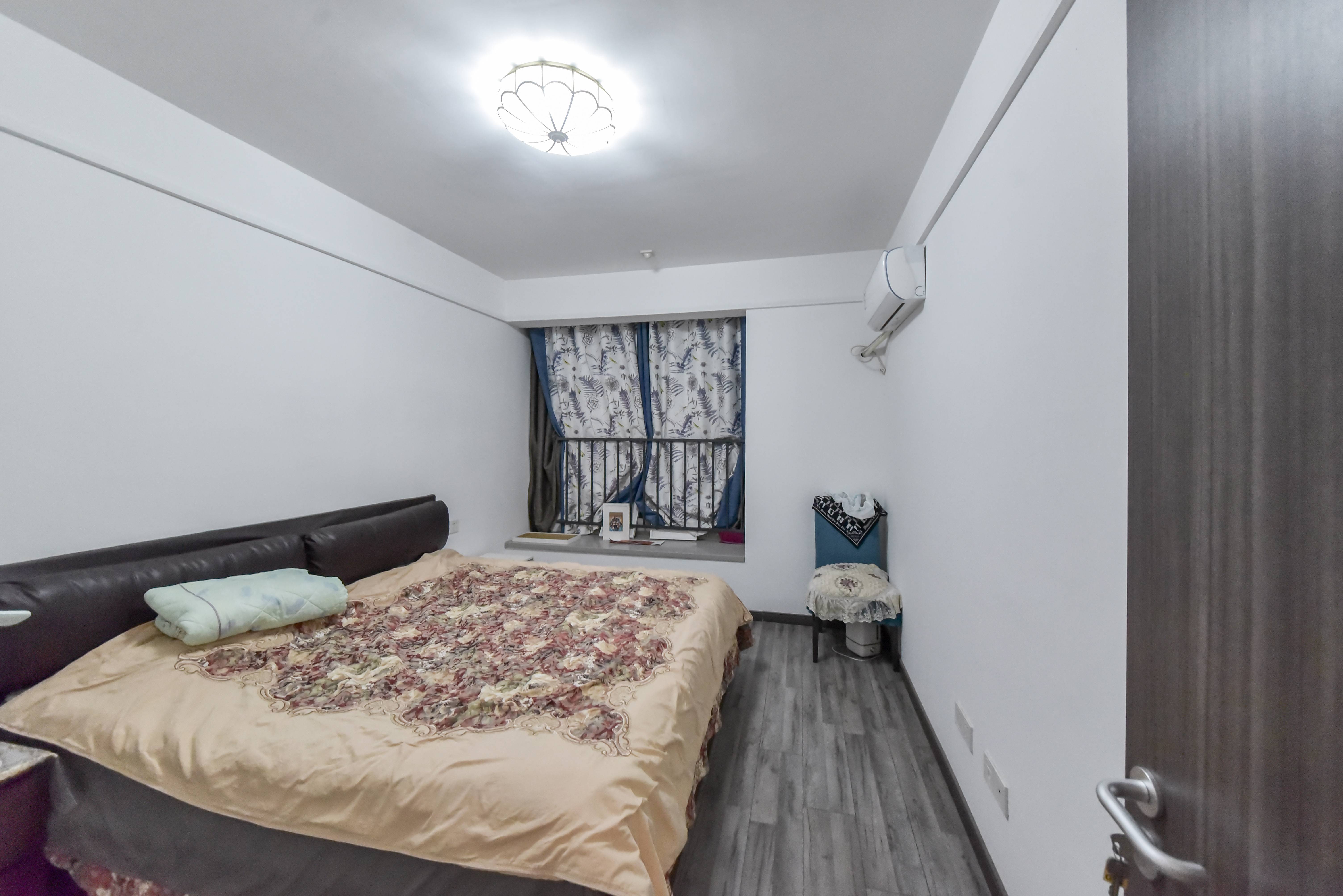 万科龙湖城市之光