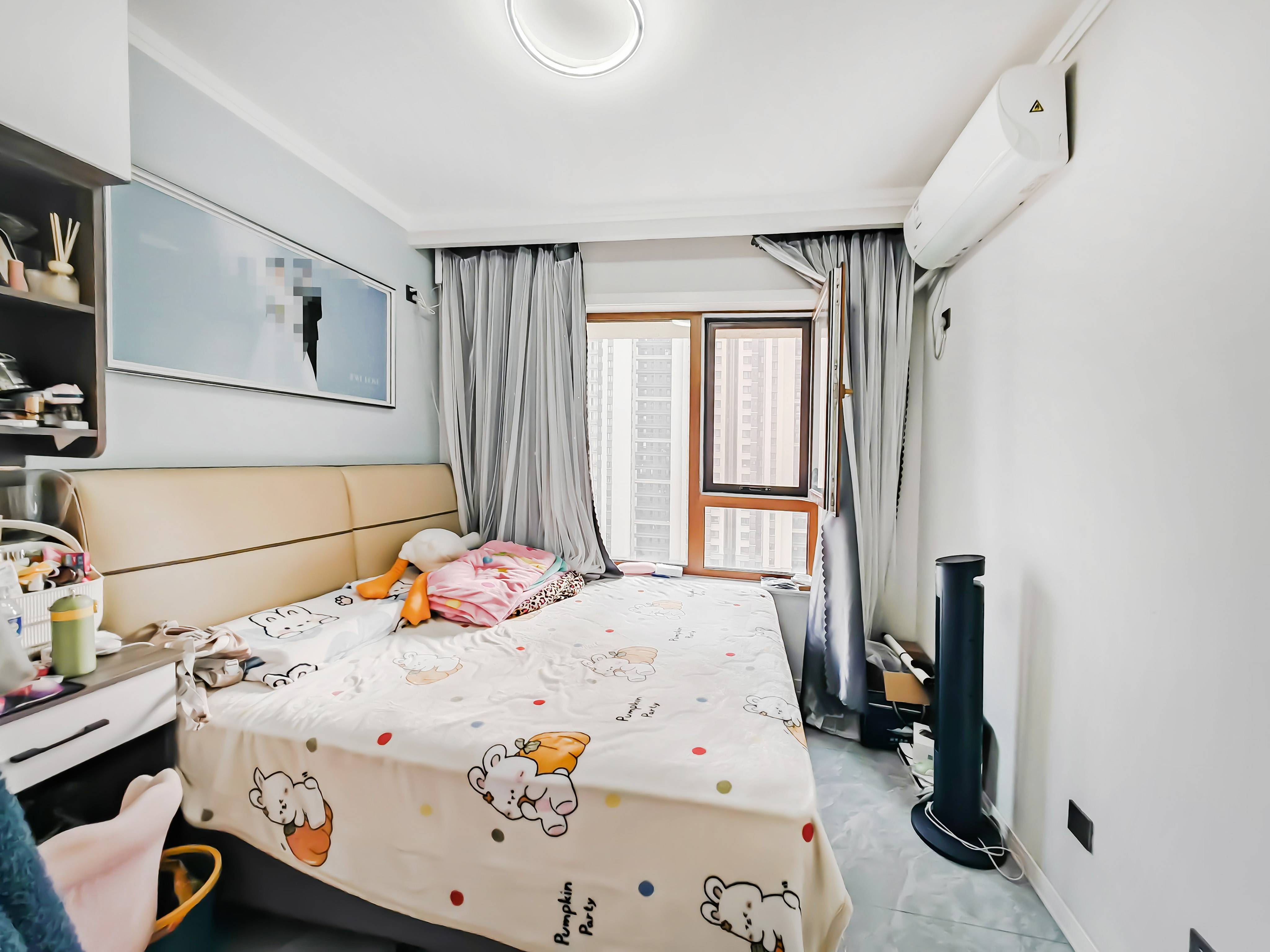 天鸿万象新天公园大道