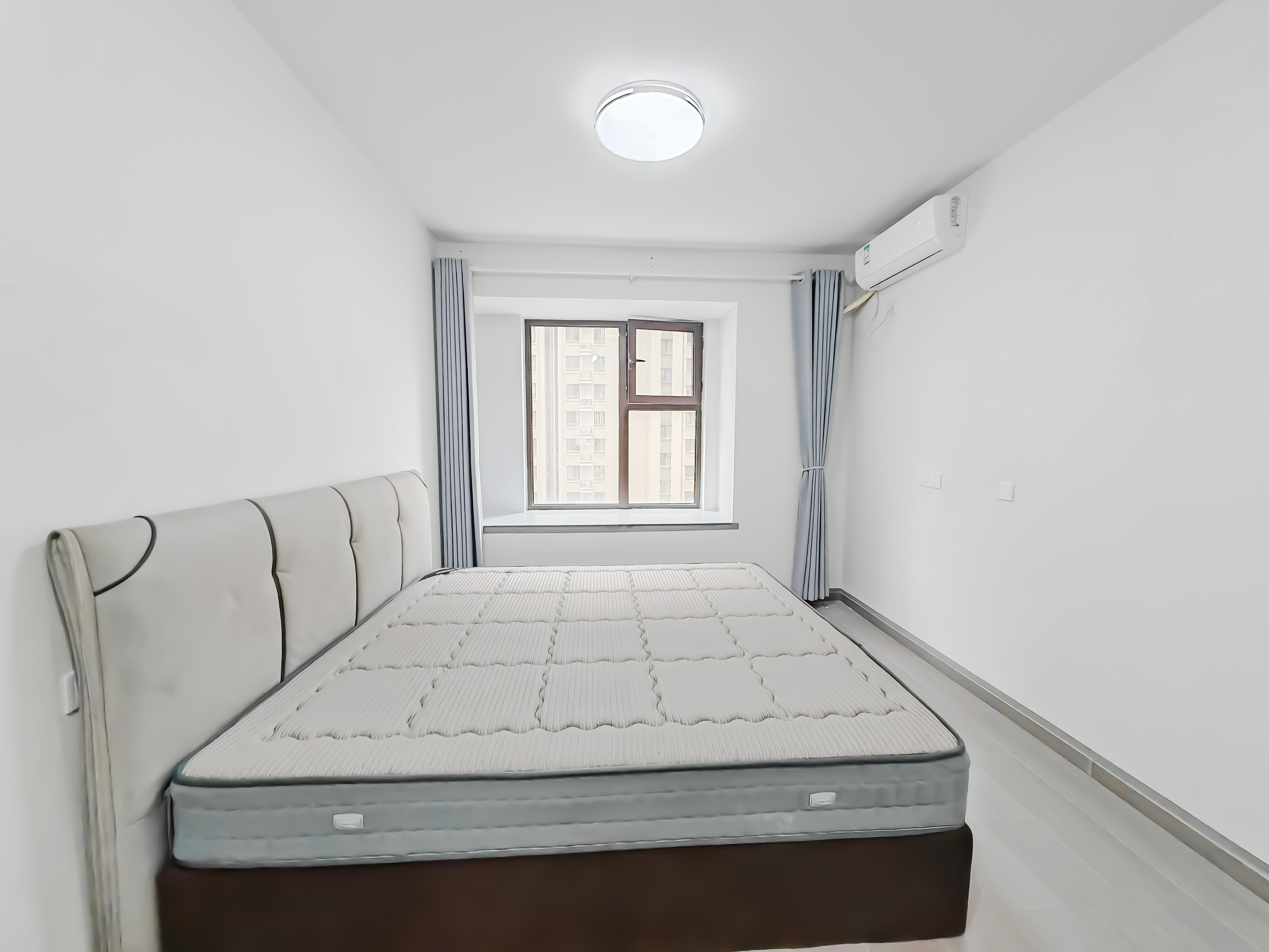 天鸿万象新天公园大道