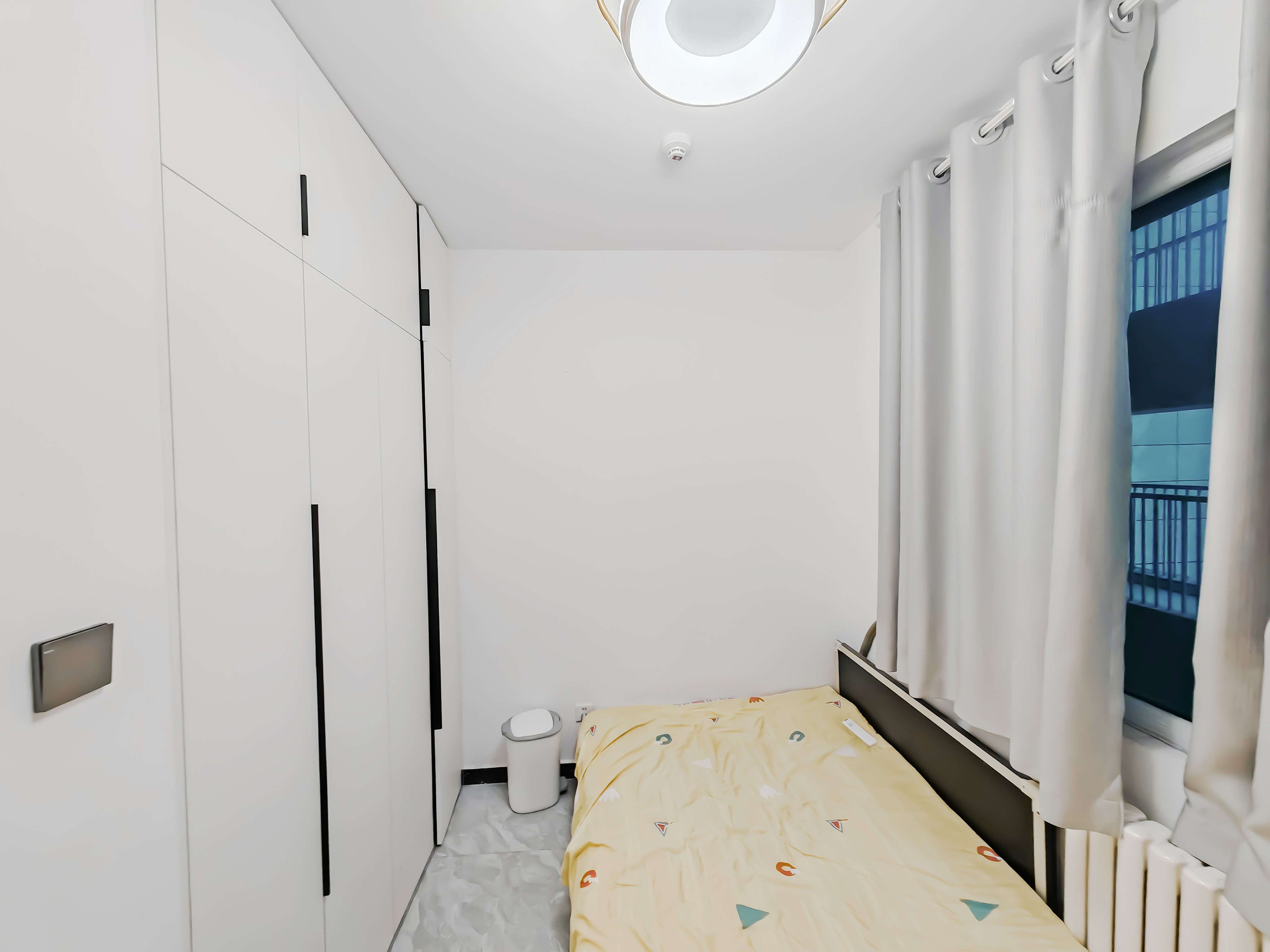 天鸿万象新天万卷府