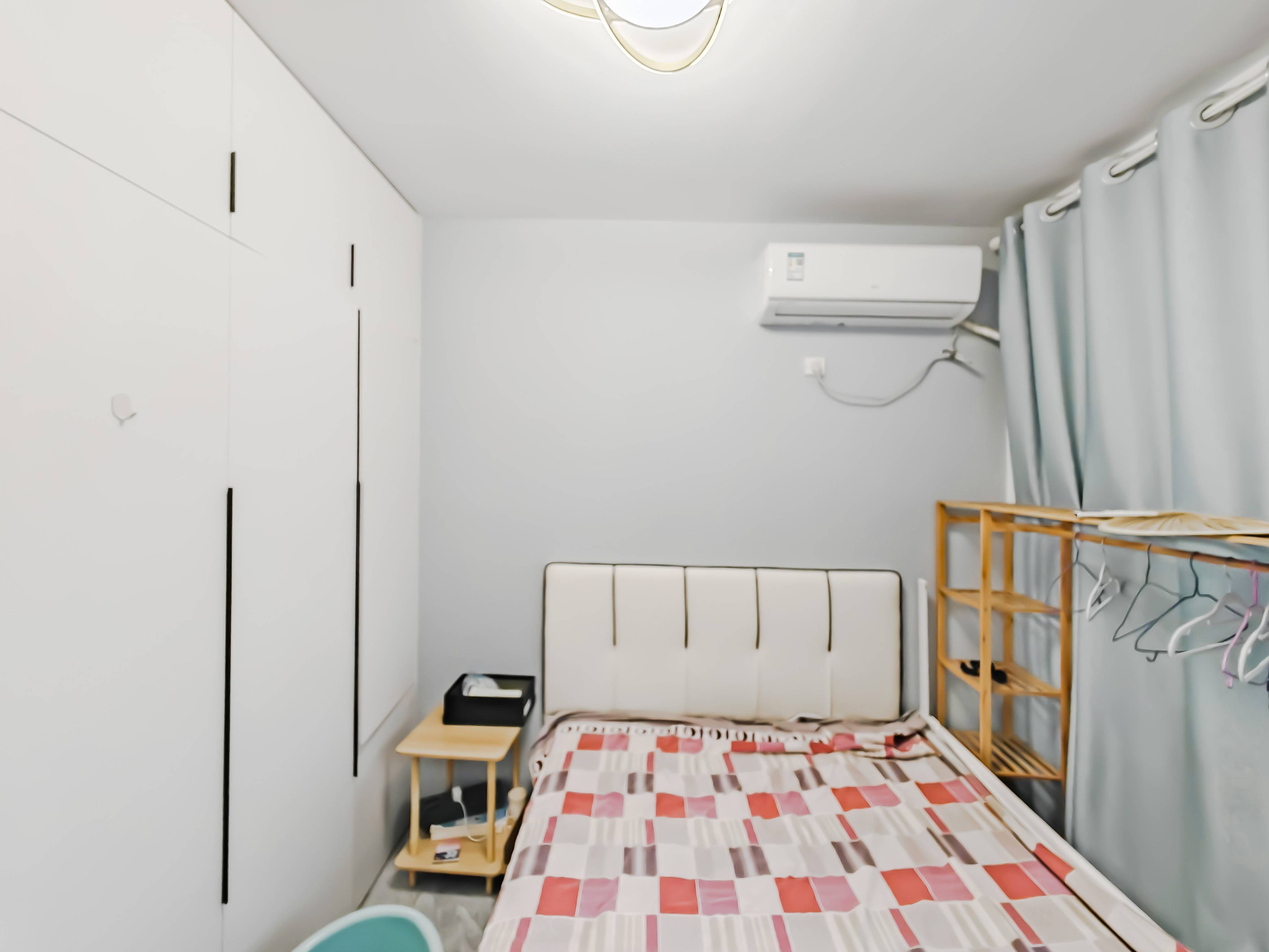 天鸿万象新天万卷府