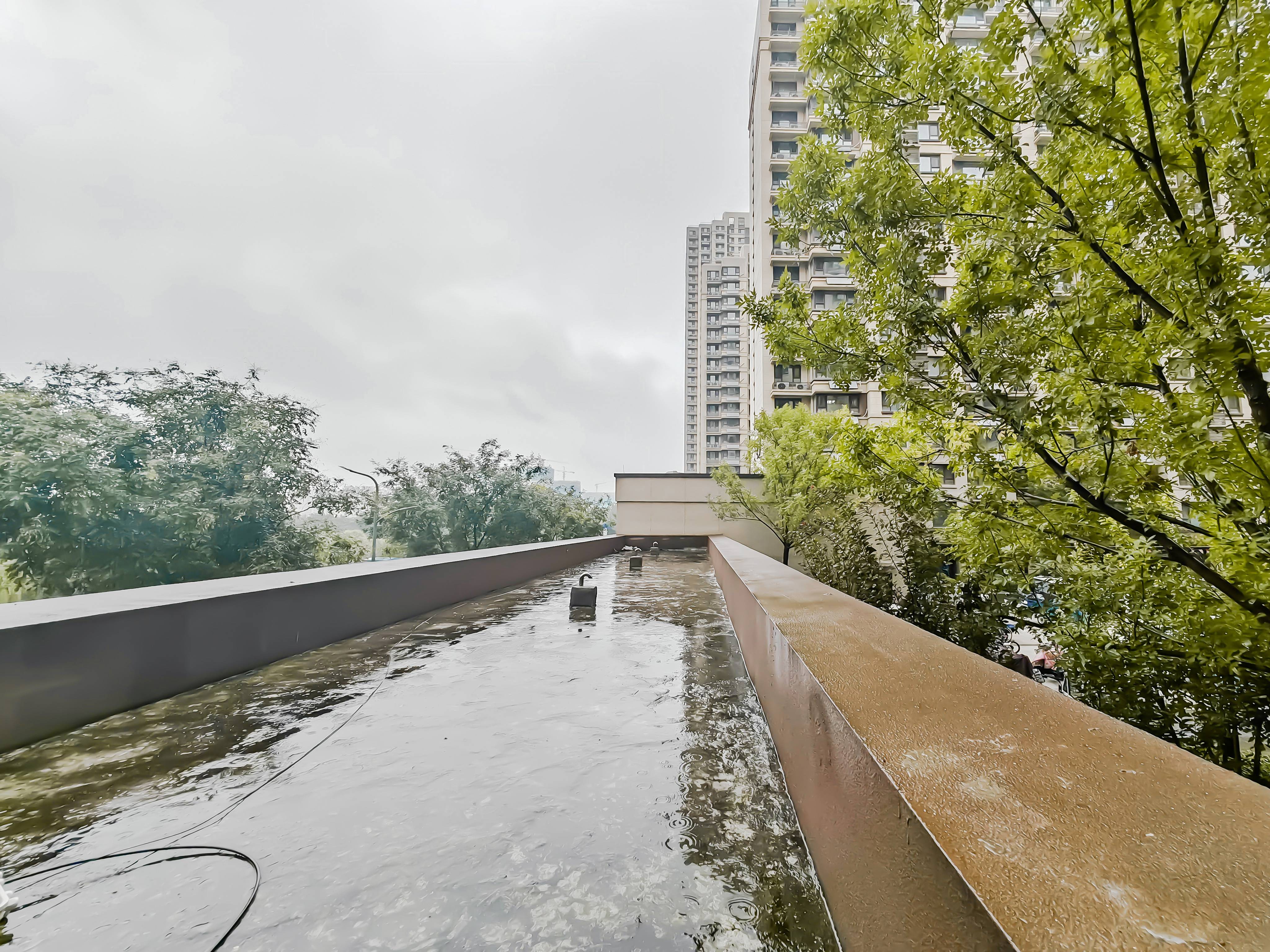 天鸿万象新天公园大道