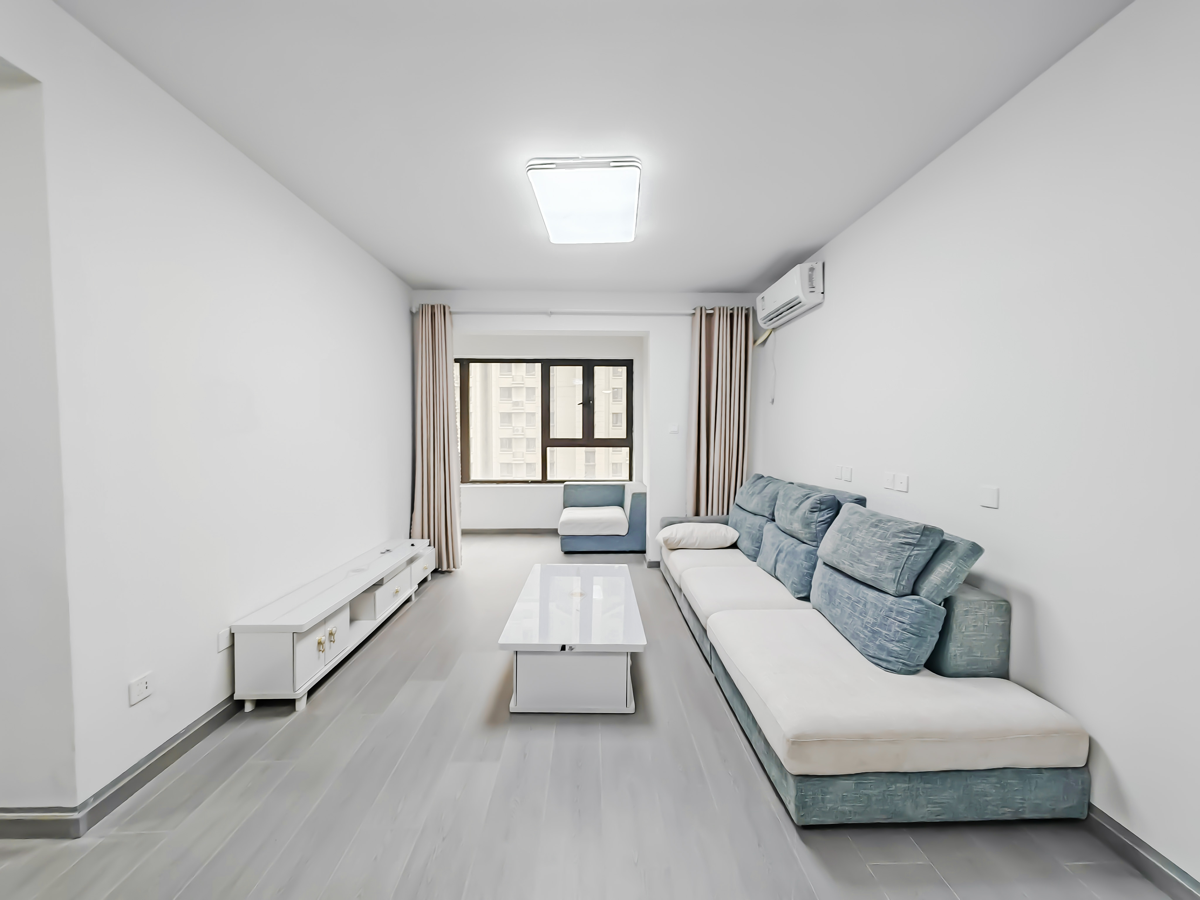 天鸿万象新天公园大道