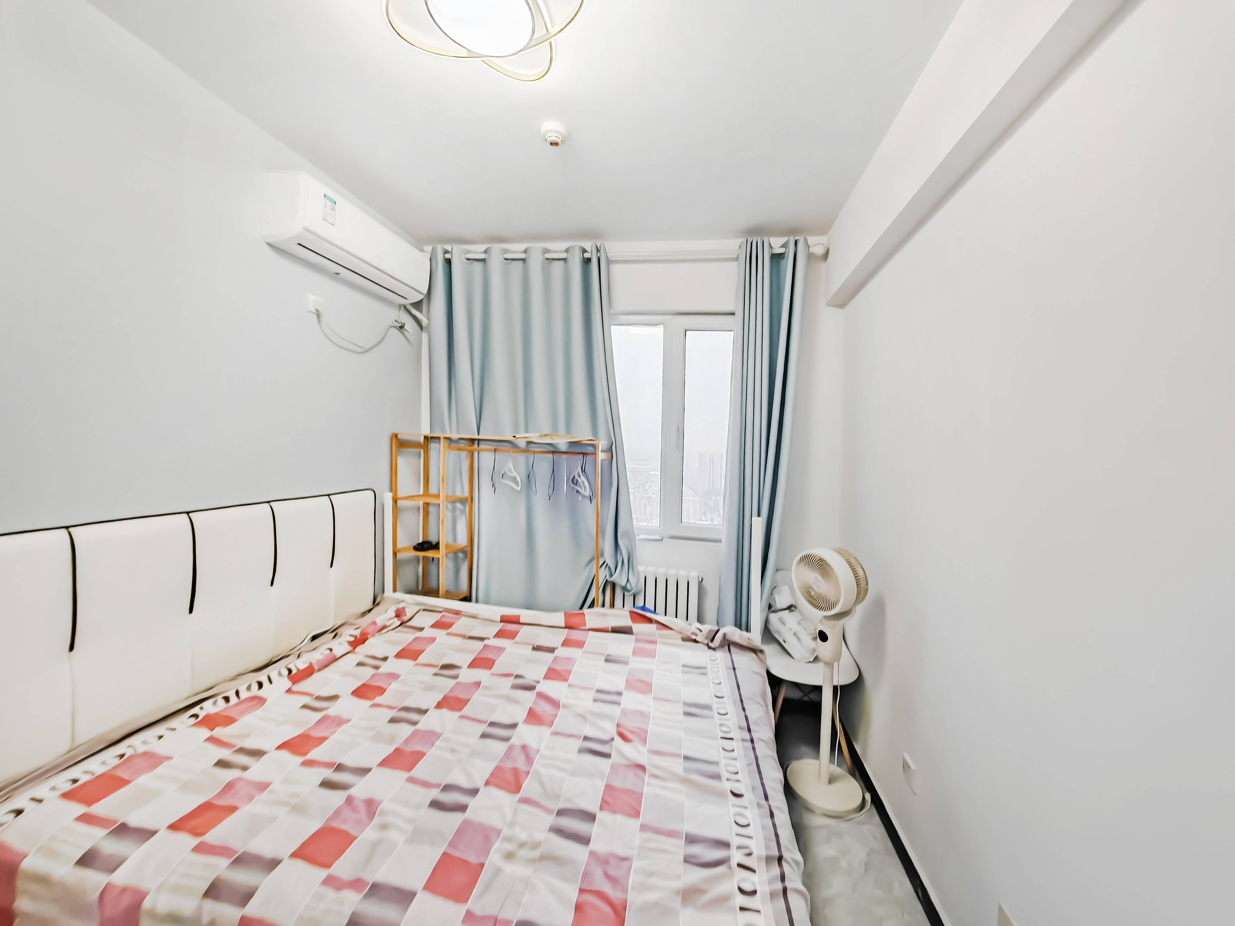 天鸿万象新天万卷府