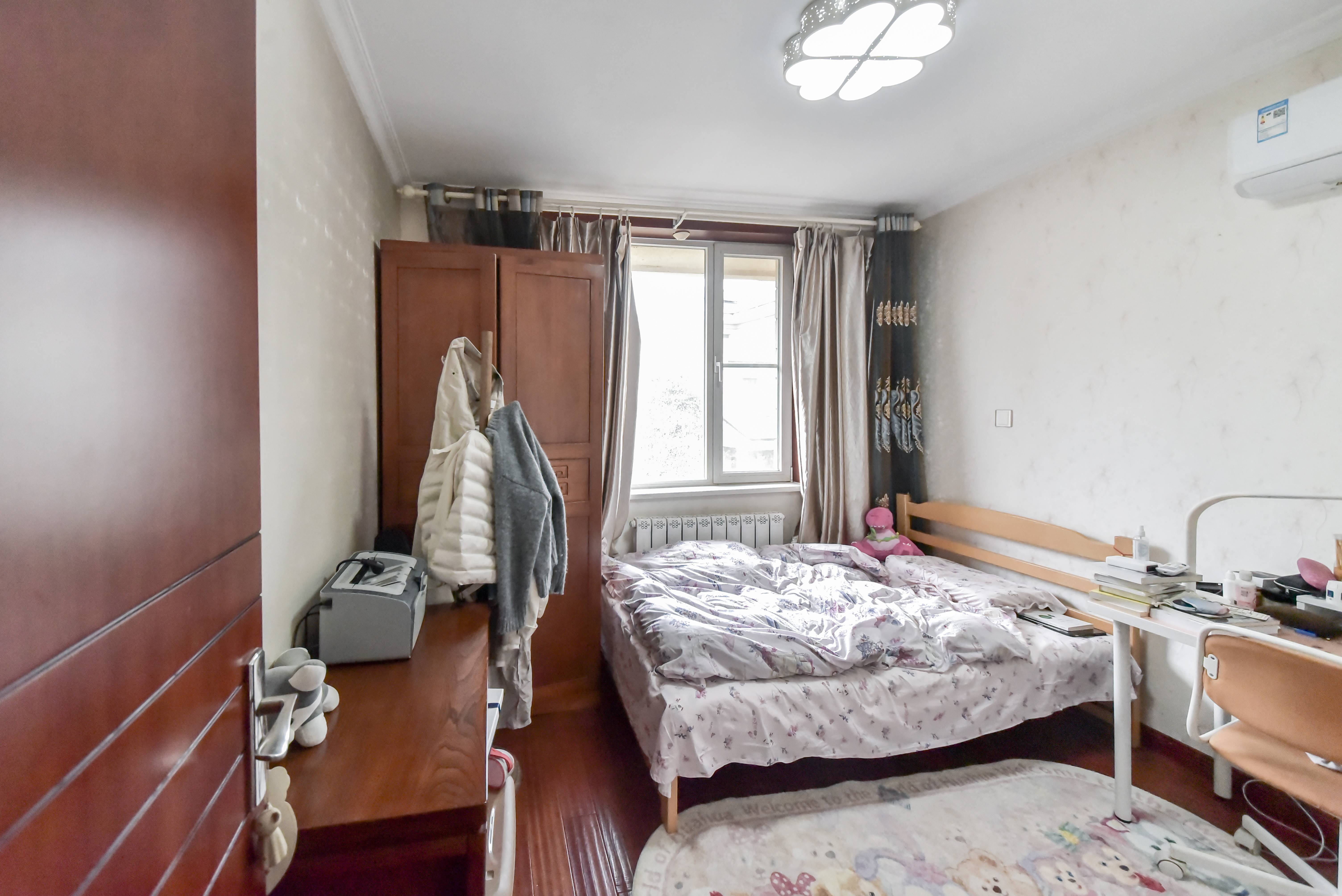 鲁信蟠龙山花园