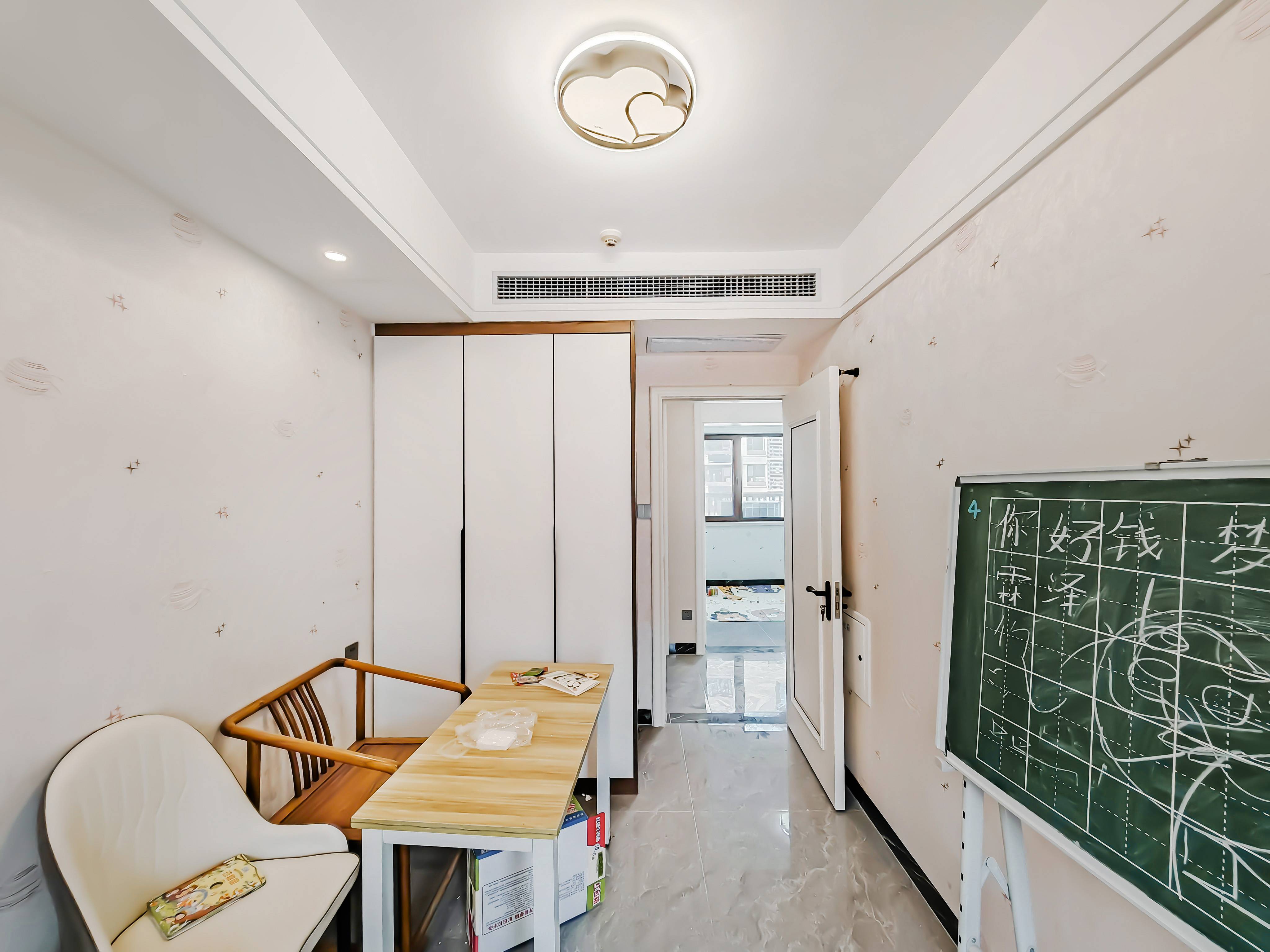 天鸿万象新天公园大道