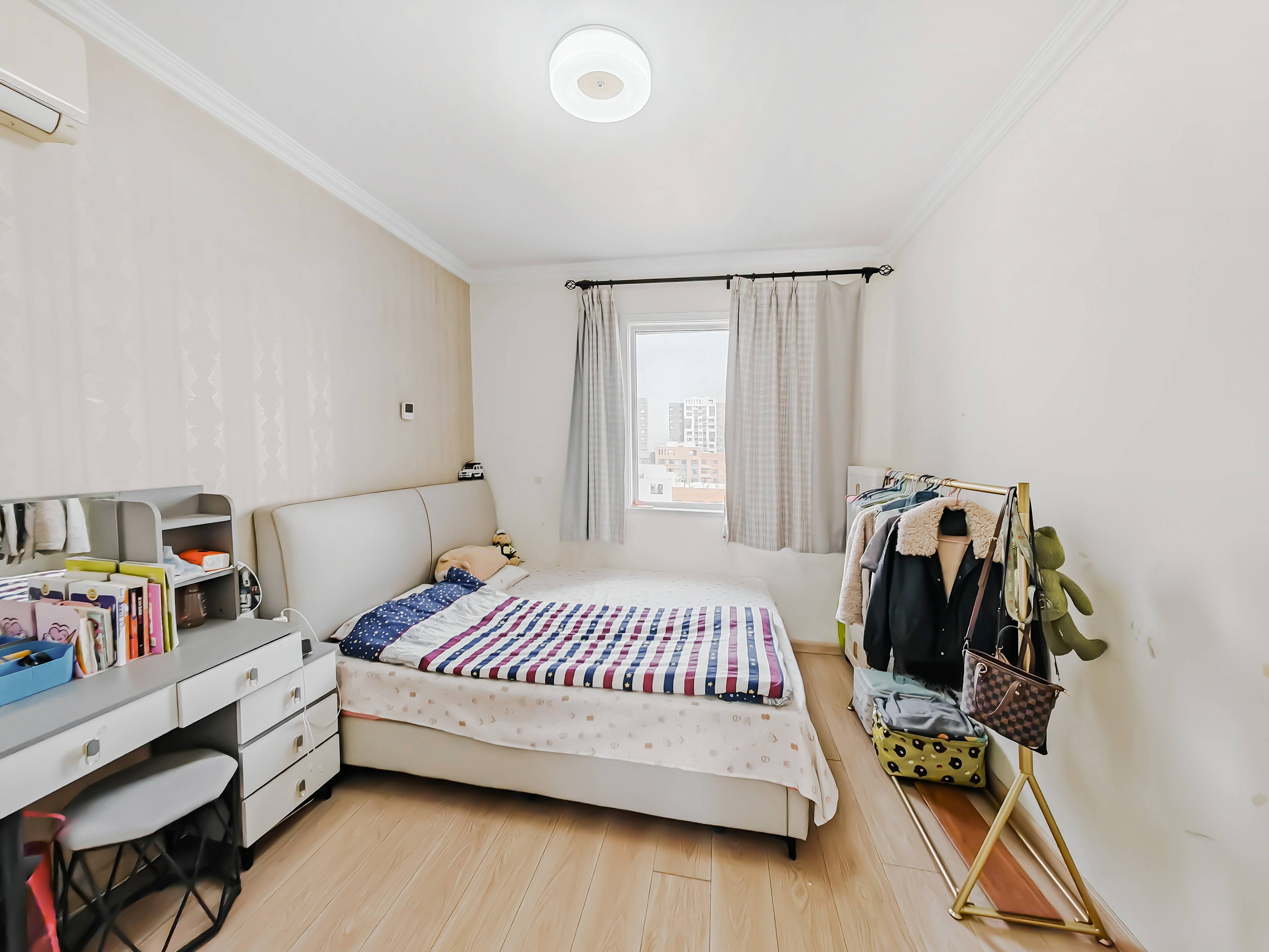 天鸿万象新天理想郡