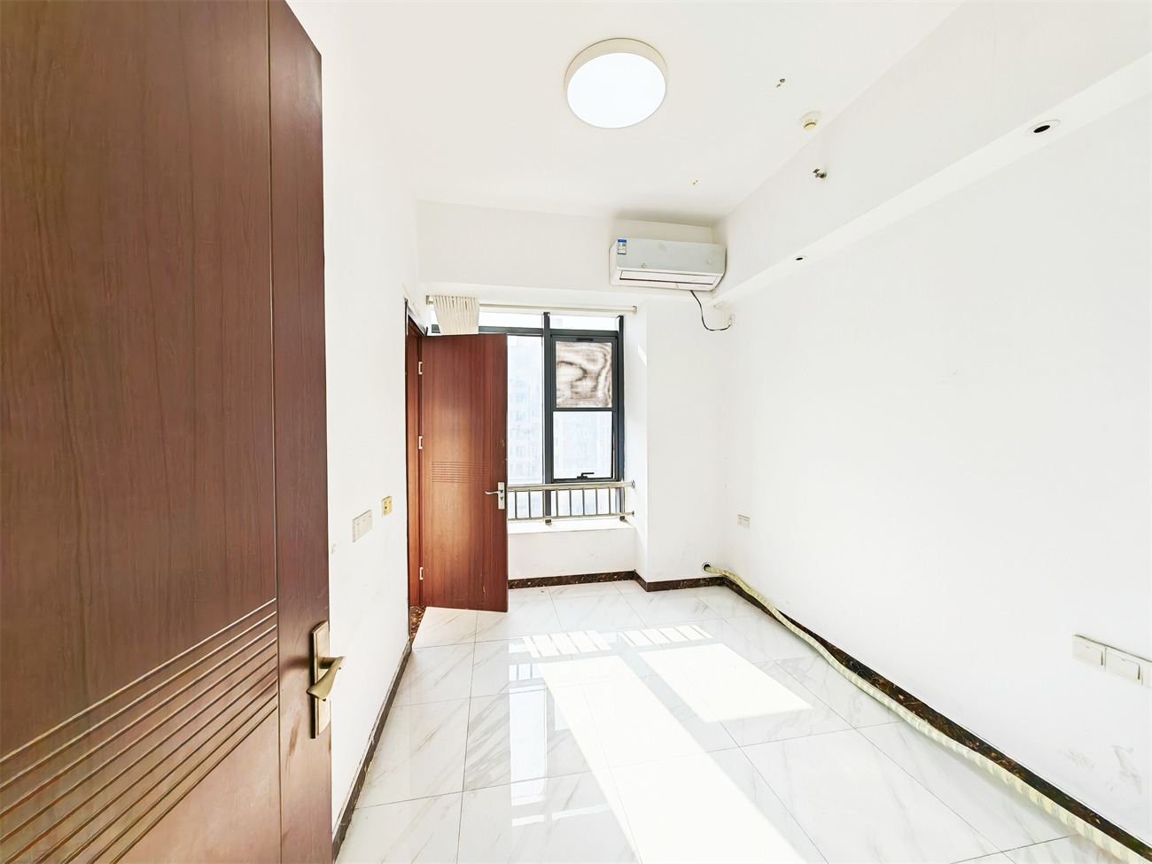 鲁能领秀城贵和金街