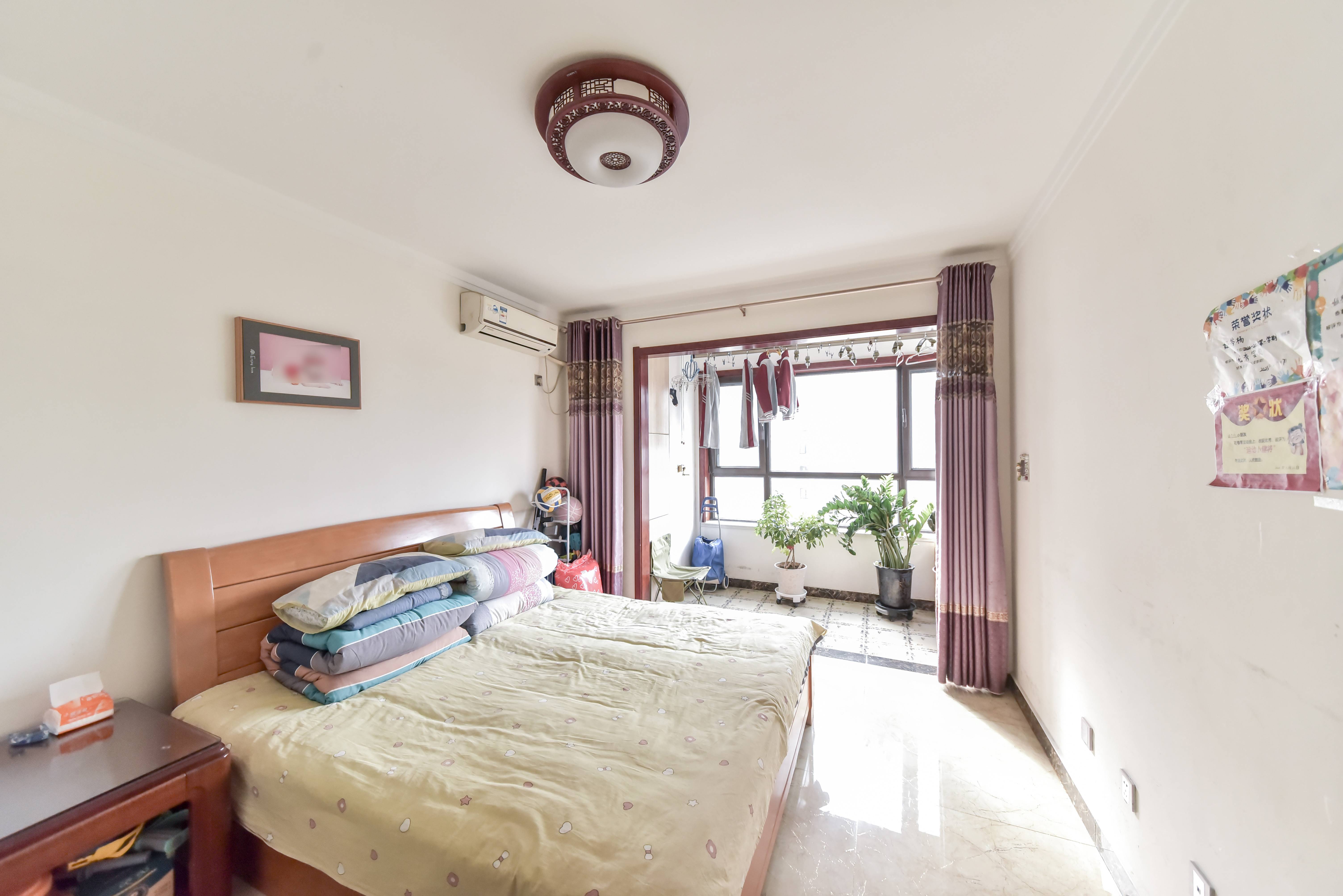 银丰唐郡荷花园