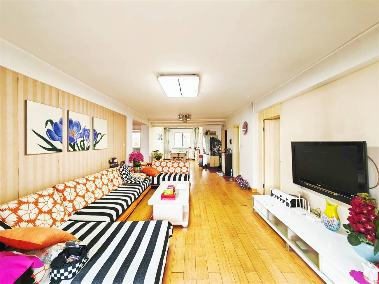  伟东新都（一区）贵都 南北