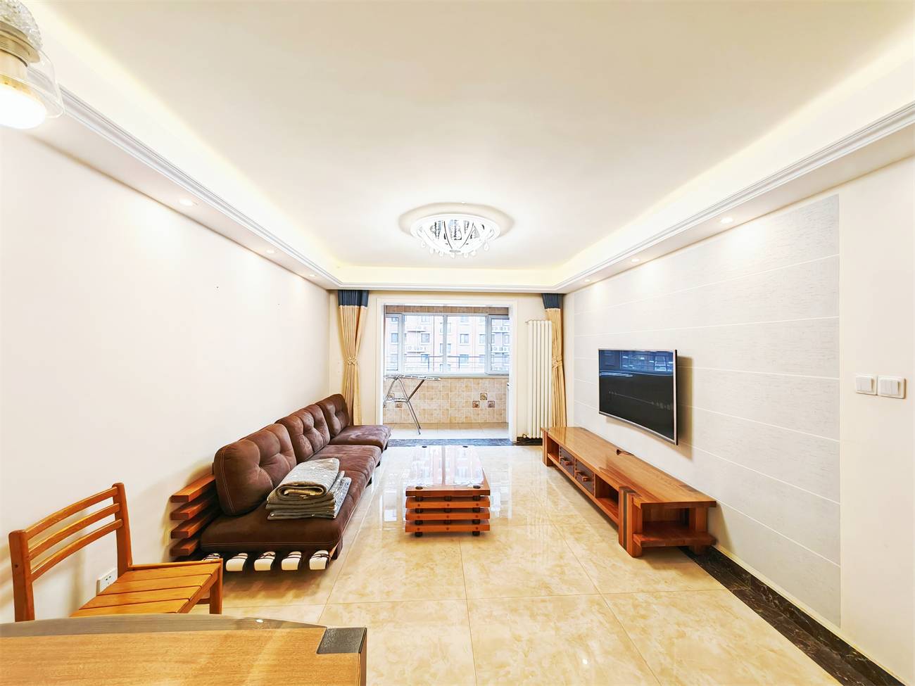  伟东新都(三区)白金瀚宫 南