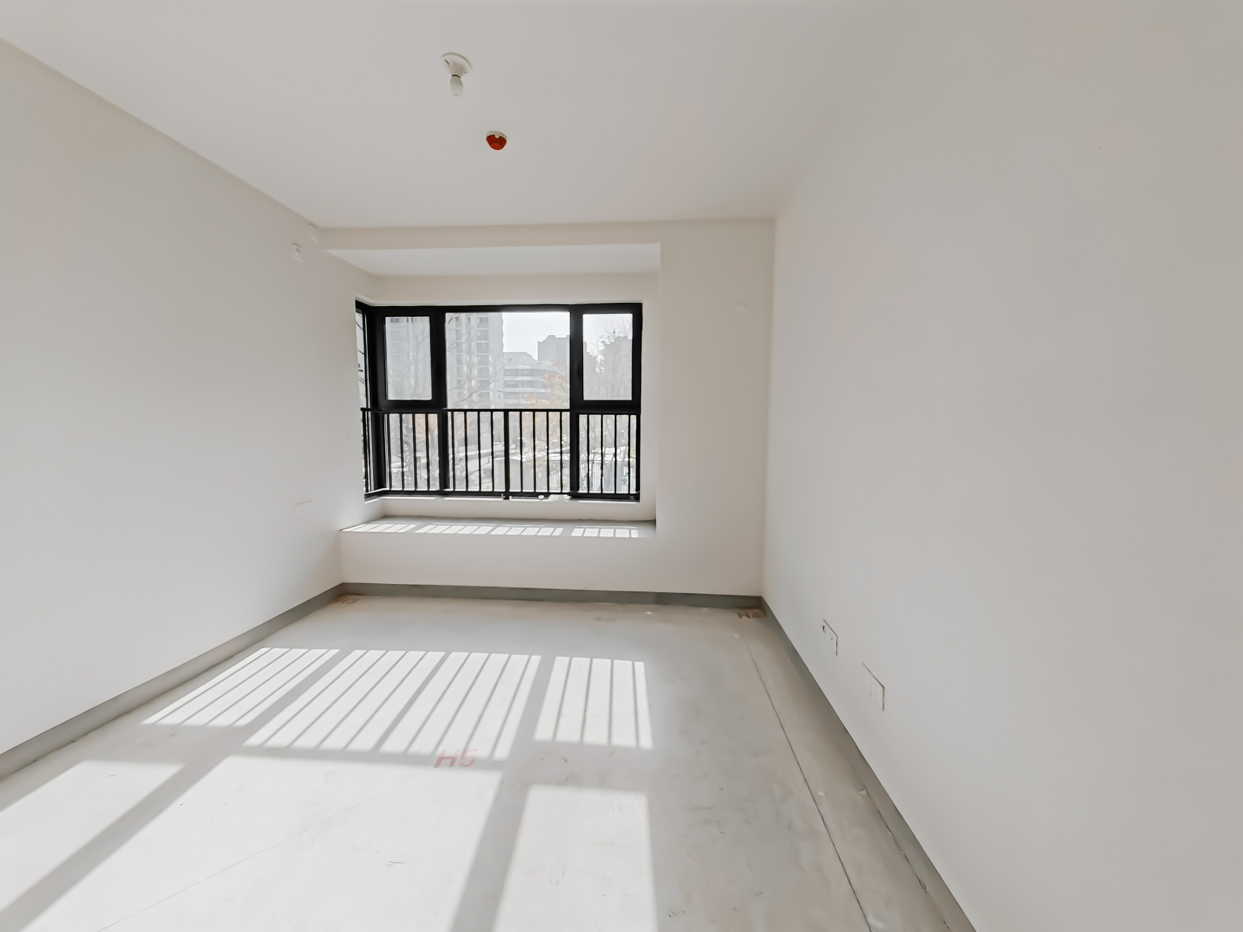 中建蔚蓝之城山茶园