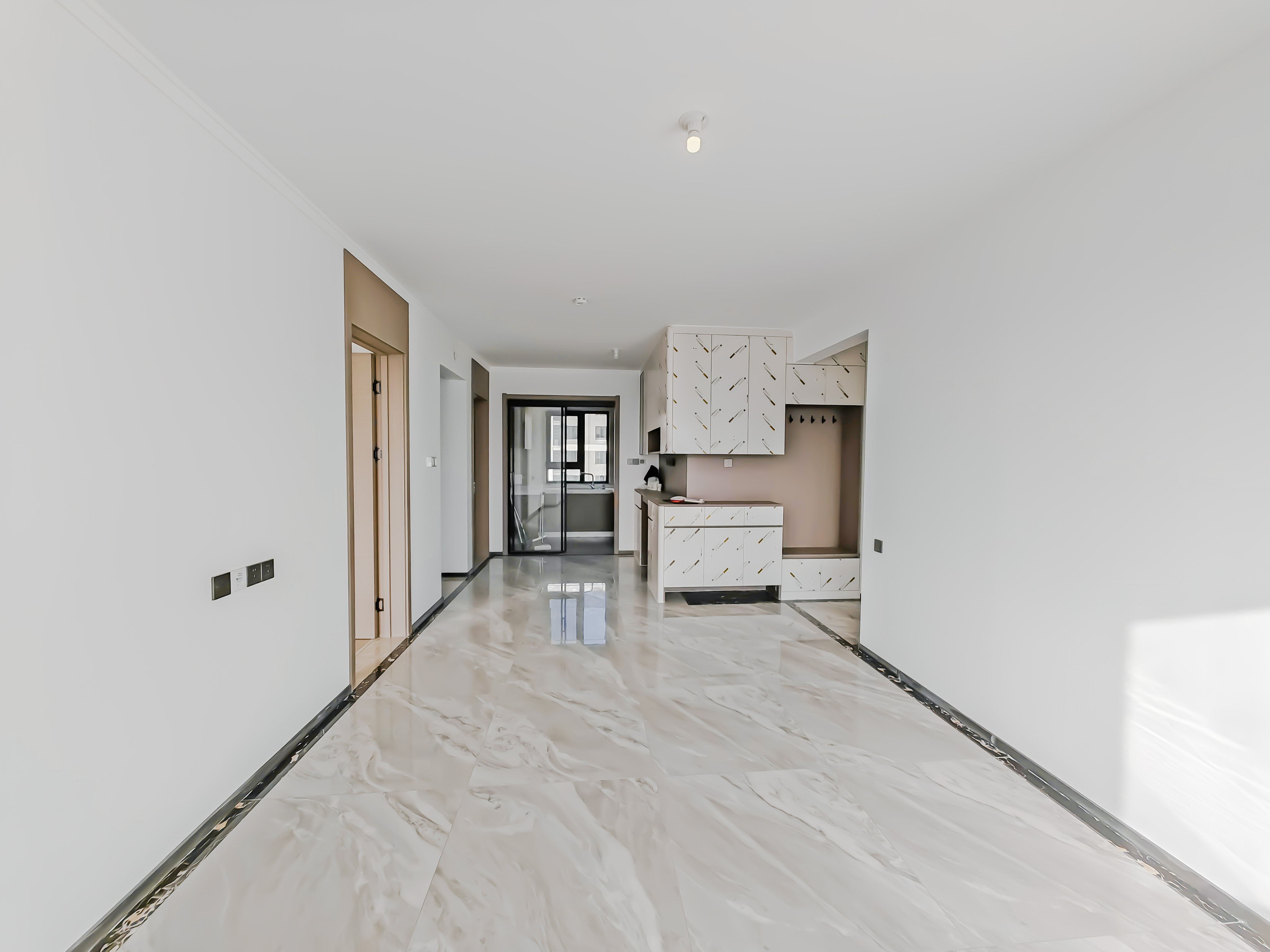  碧桂园·凤凰壹品 南北