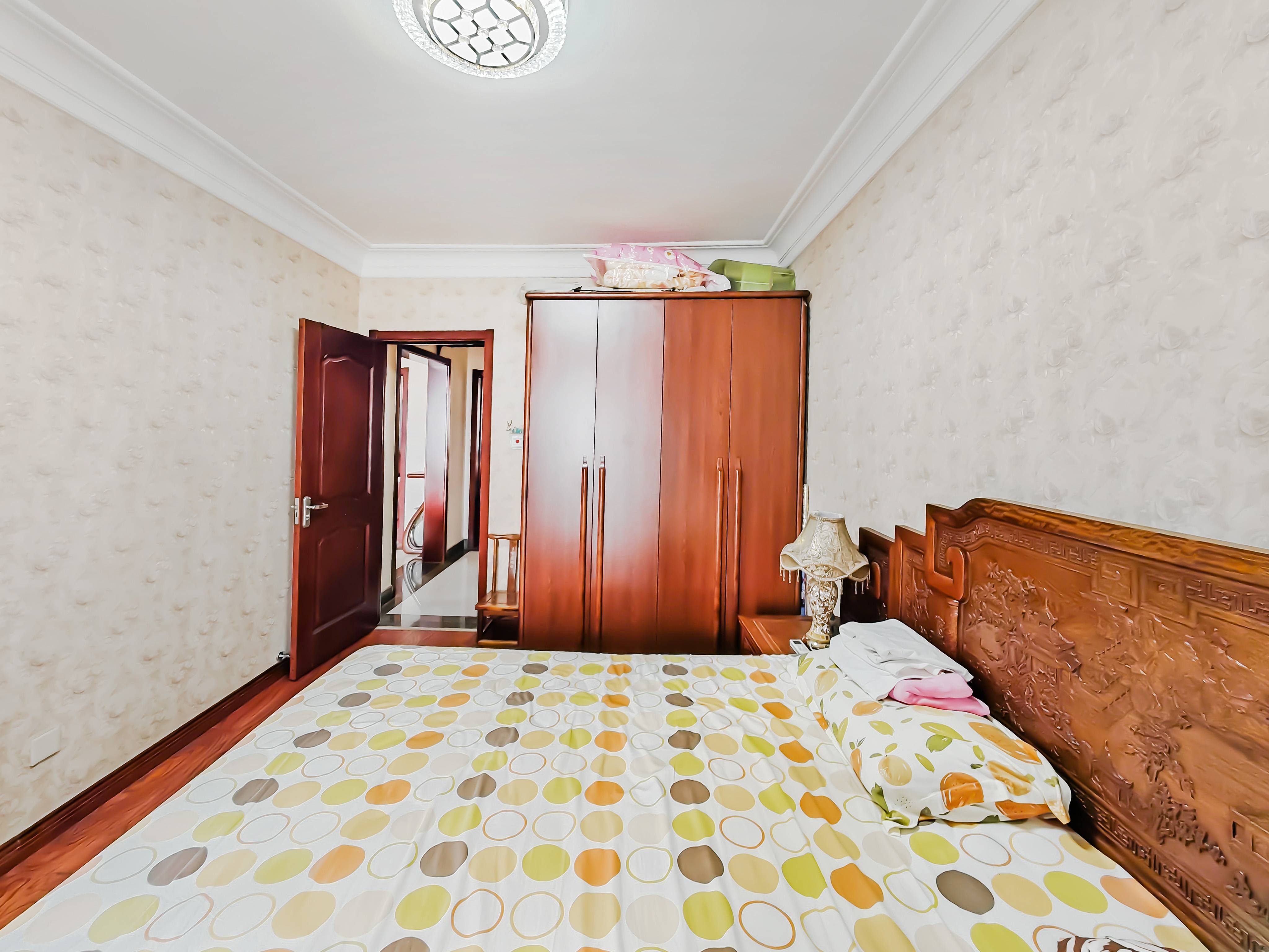 天鸿万象新天四区