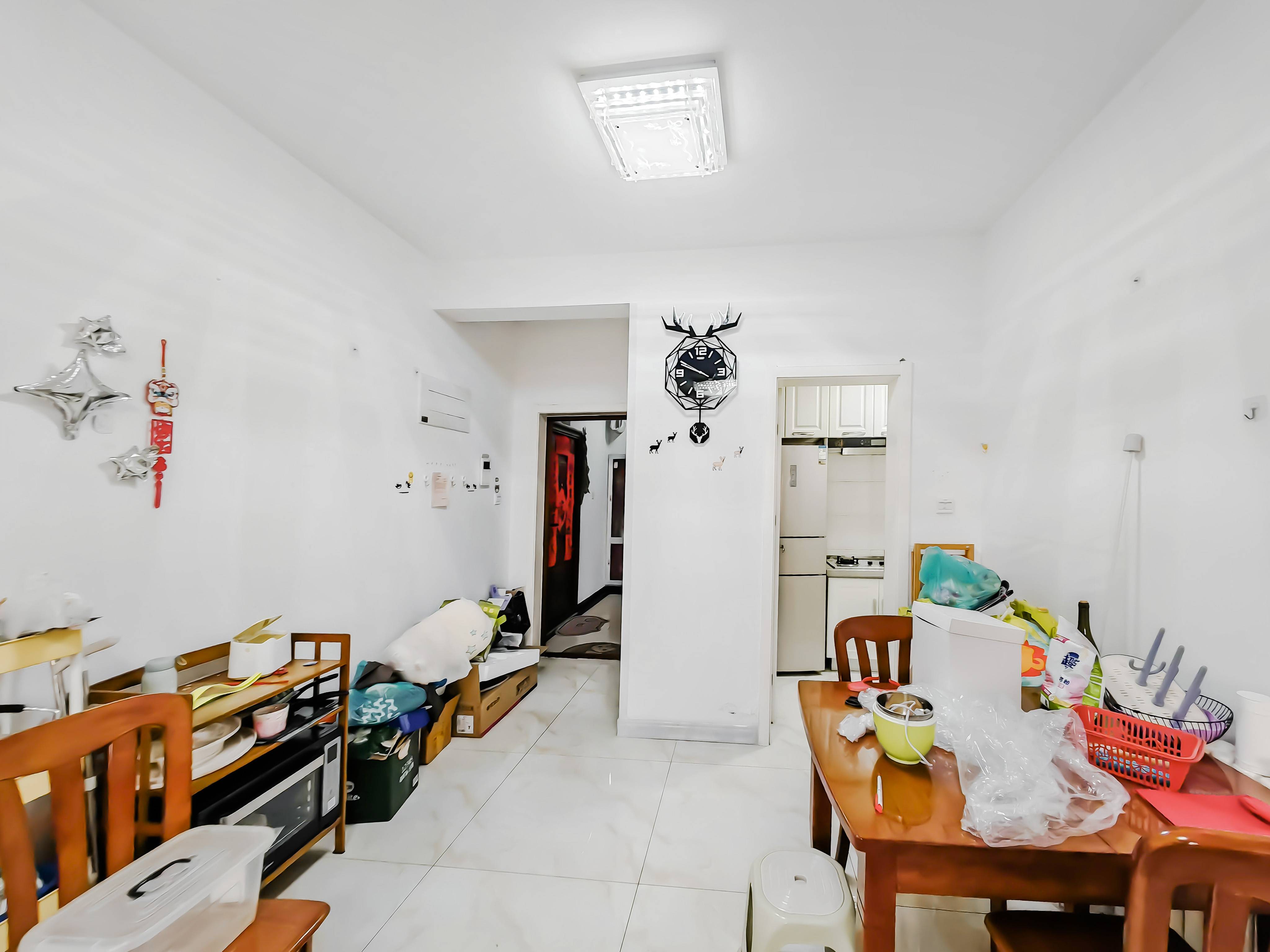 天鸿万象新天万卷府