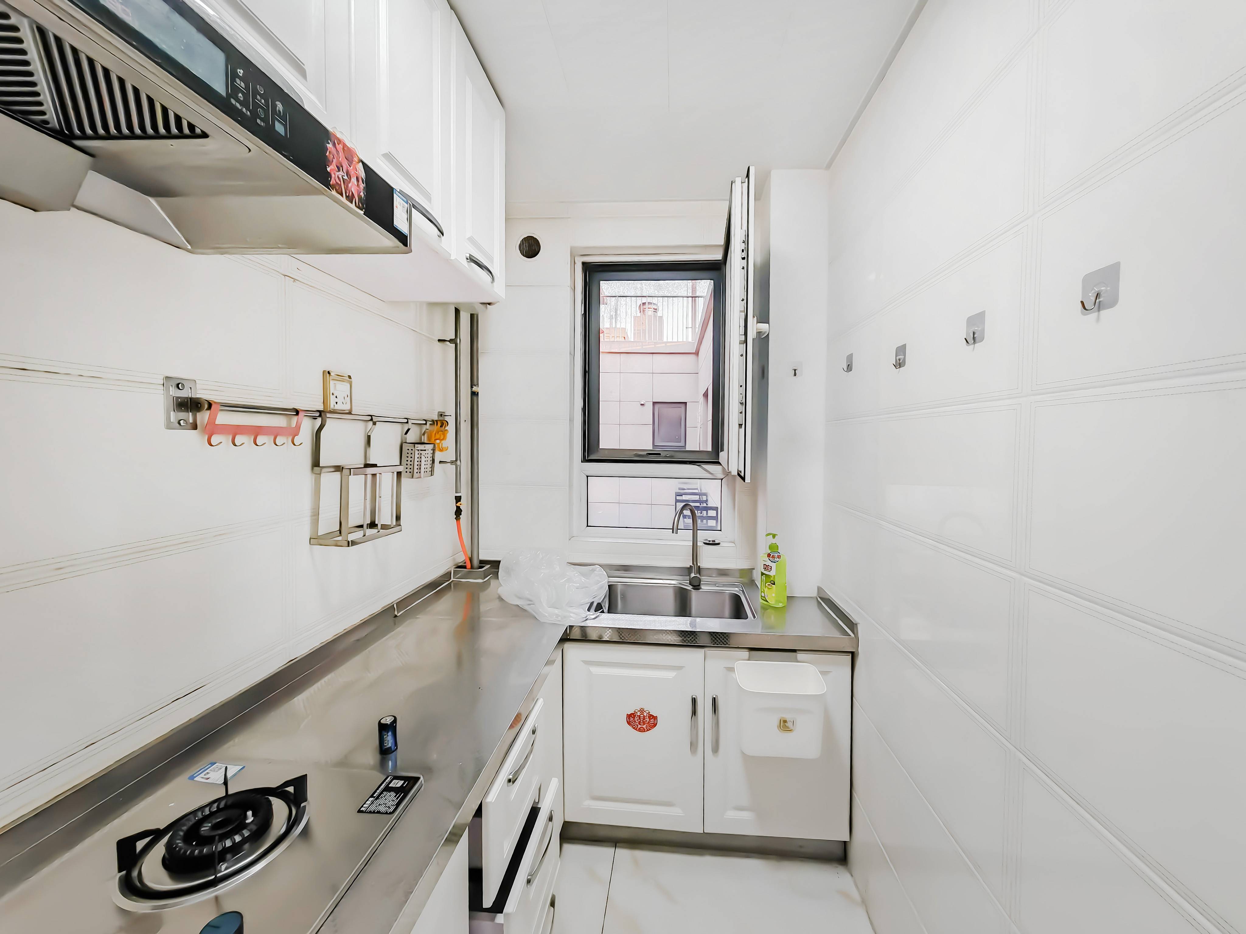 天鸿万象新天万卷府