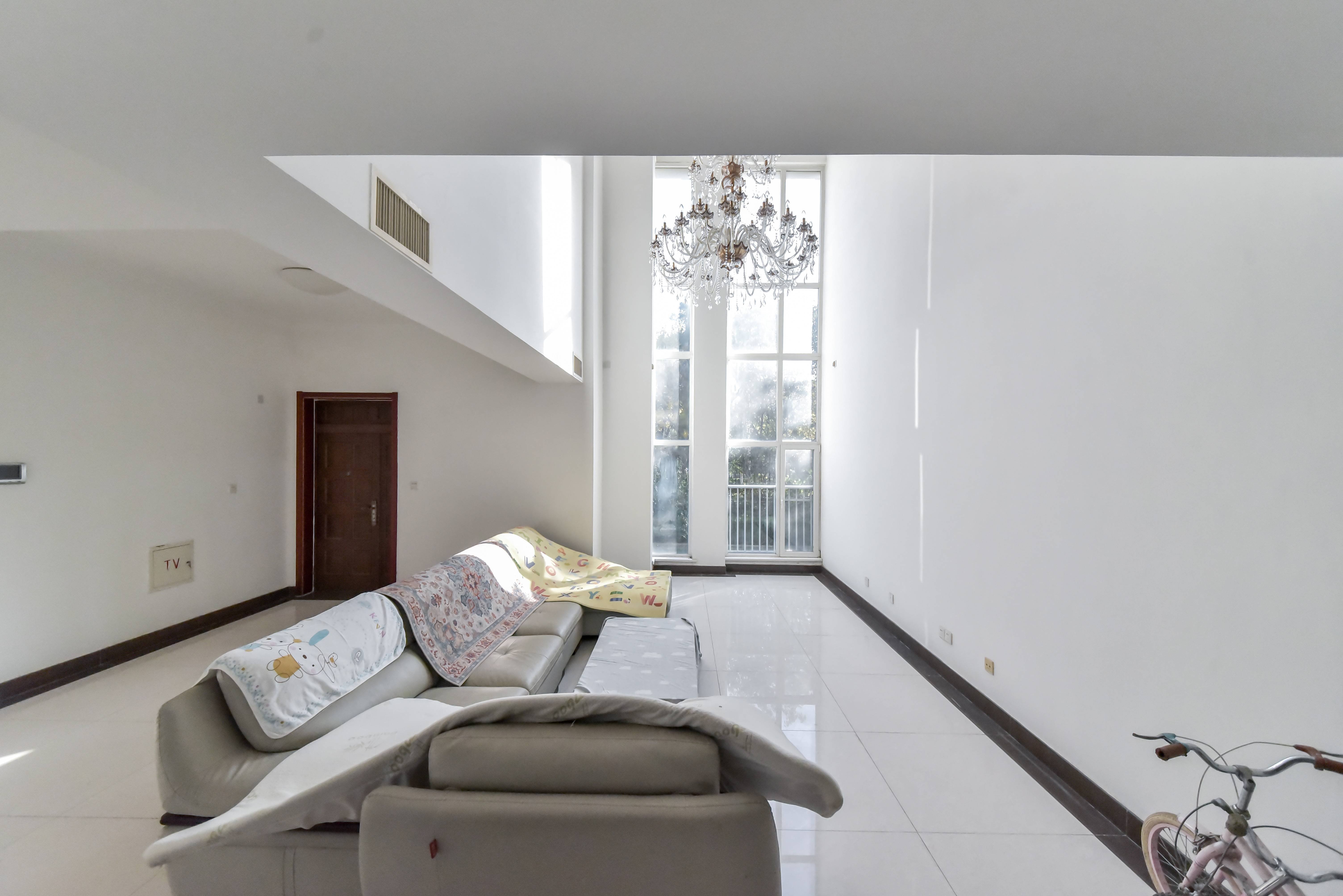 鲁信蟠龙山花园